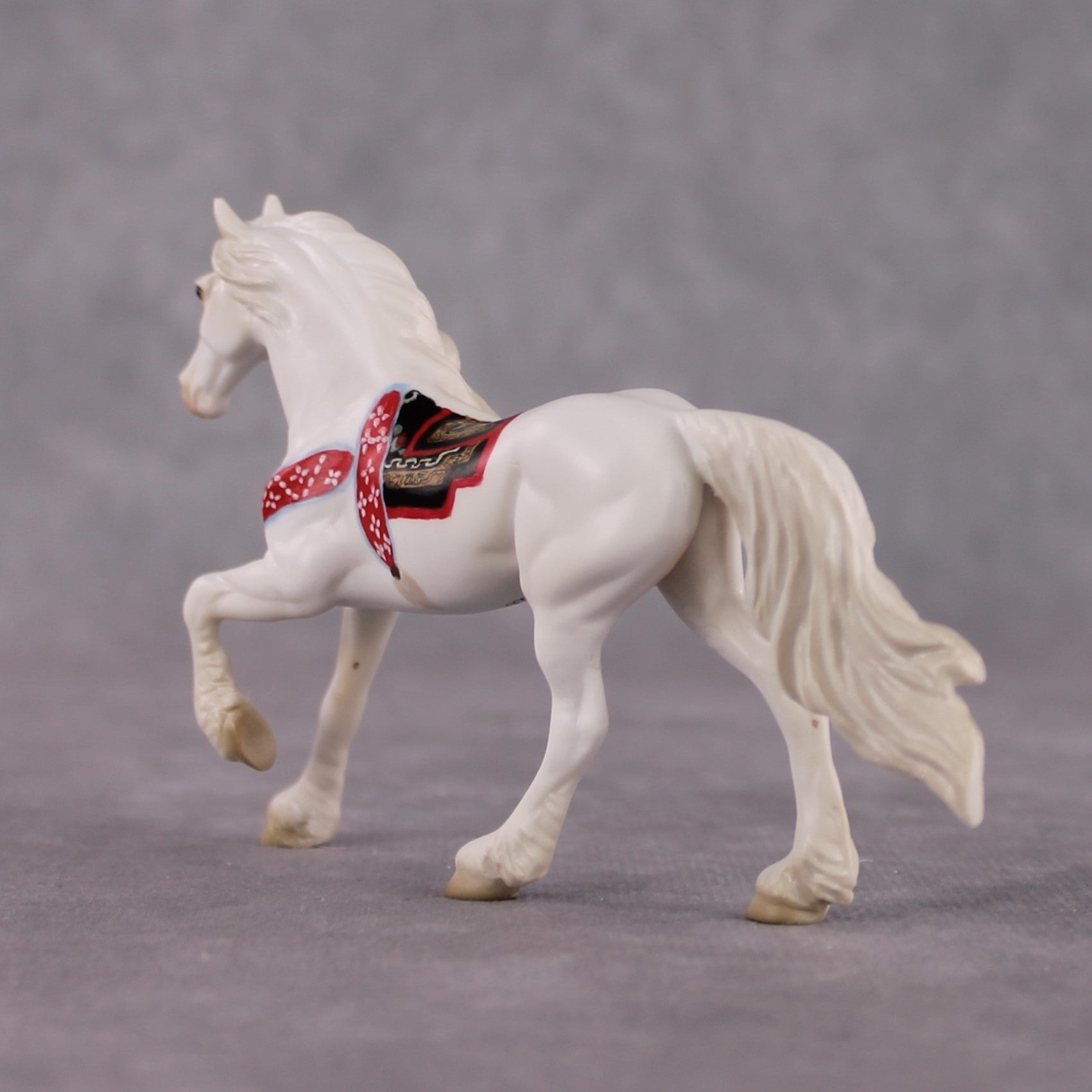 "Tsagaan" OOAK White Yak Inspired Deco/Realistic Friesian Chip By Jess Hamill Menagerie Series: Central Asia MS25