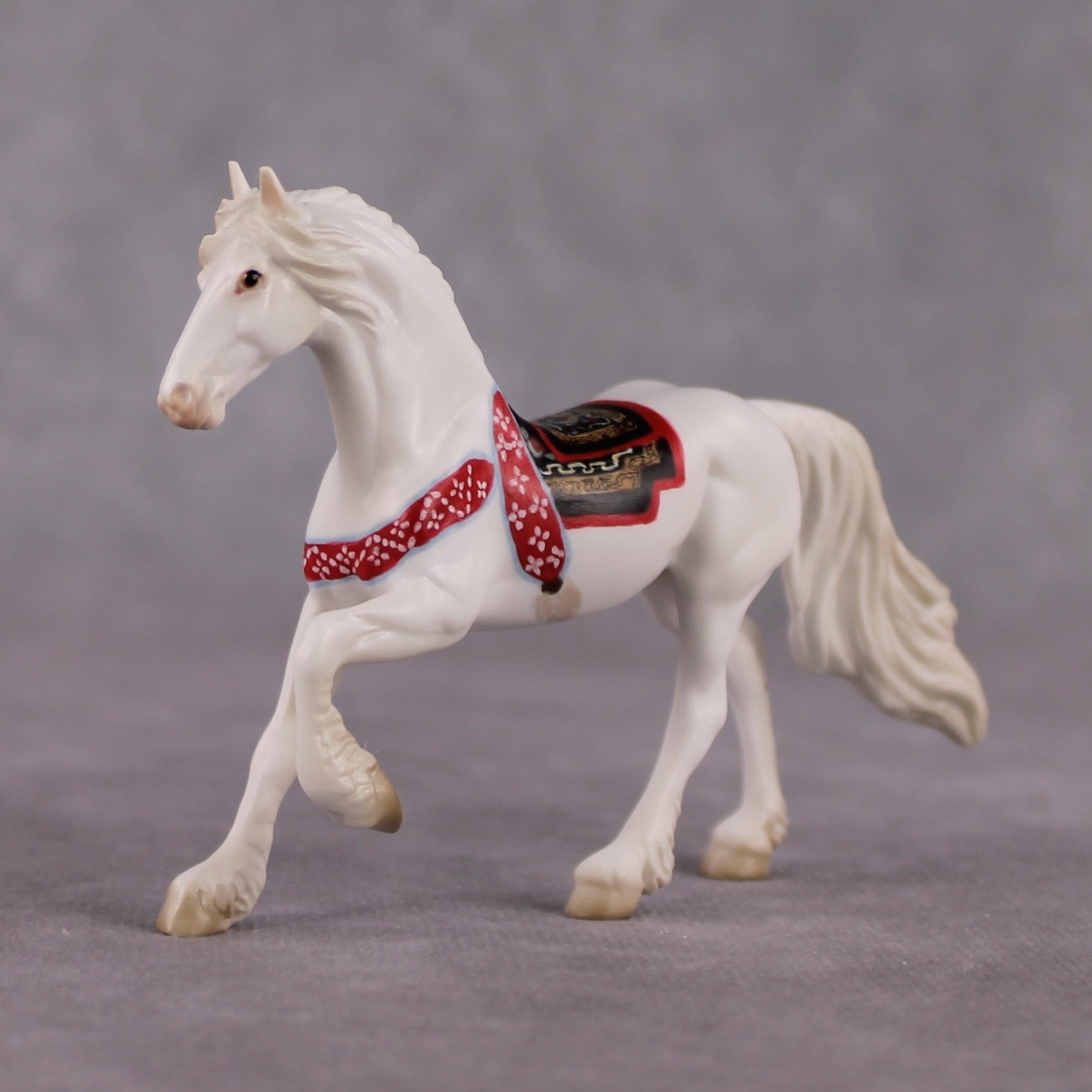 "Tsagaan" OOAK White Yak Inspired Deco/Realistic Friesian Chip By Jess Hamill Menagerie Series: Central Asia MS25