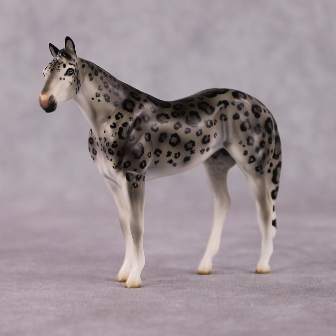 "Himalaya" LE-3 Snow Leopard Inspired Deco Ideal Stock Horse Chip By Jess Hamill Menagerie Series: Central Asia MS25