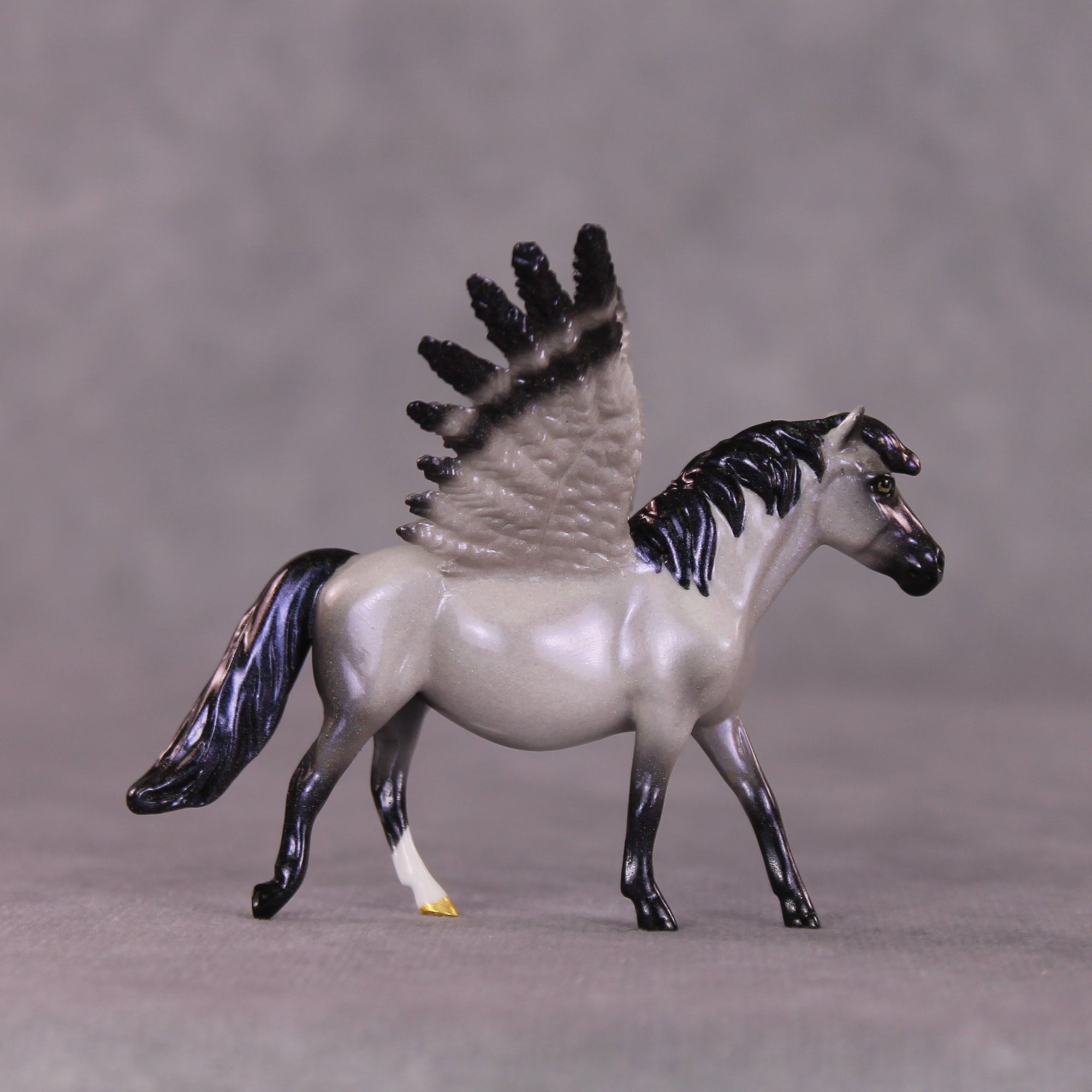 "Ariel" Pony Pegasus Chip OOAK Grab Bag - Painted By Ellen Robbins CL25