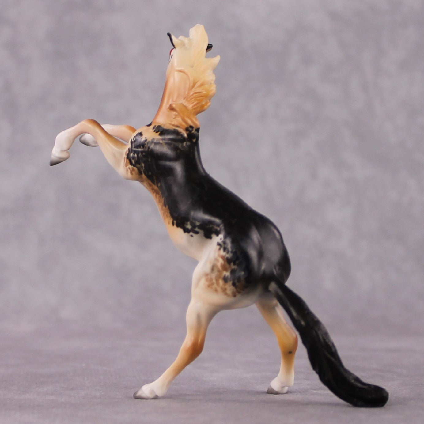 "Ossifrage" LE-3 Bearded Vulture Bird Inspired Deco Rearing Chip By Jess Hamill Menagerie Series: Central Asia MS25