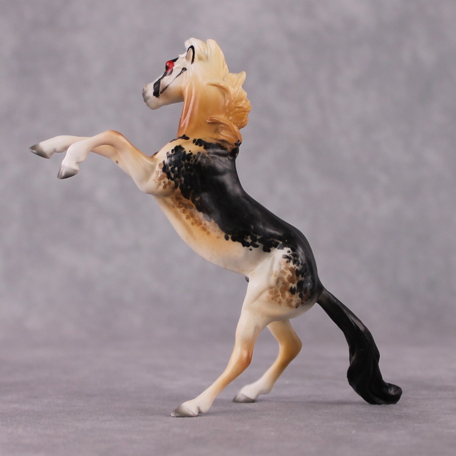 "Ossifrage" LE-3 Bearded Vulture Bird Inspired Deco Rearing Chip By Jess Hamill Menagerie Series: Central Asia MS25