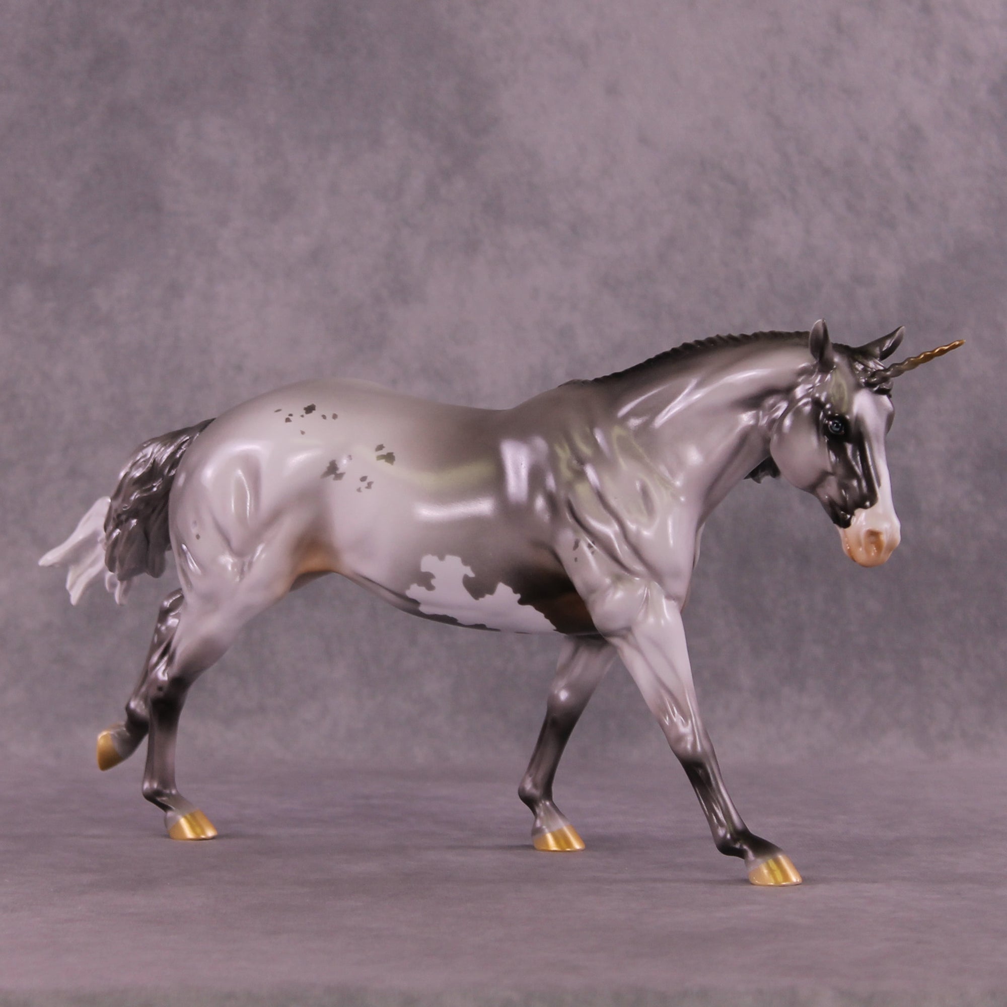 Mahalo Four LE-6 Remington Unicorn by Enrique Duarte MM25 Prize Model Run