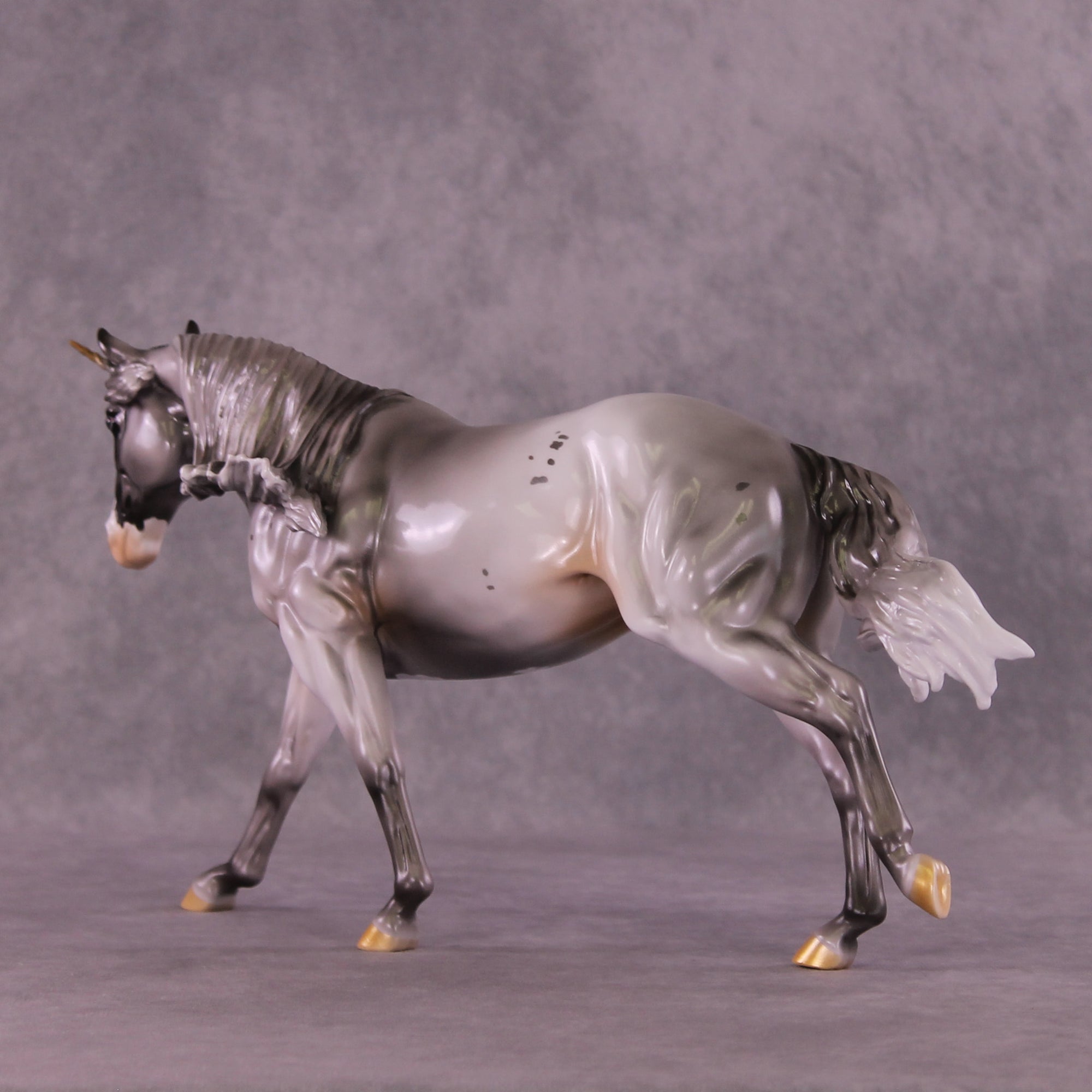 Mahalo Four LE-6 Remington Unicorn by Enrique Duarte MM25 Prize Model Run