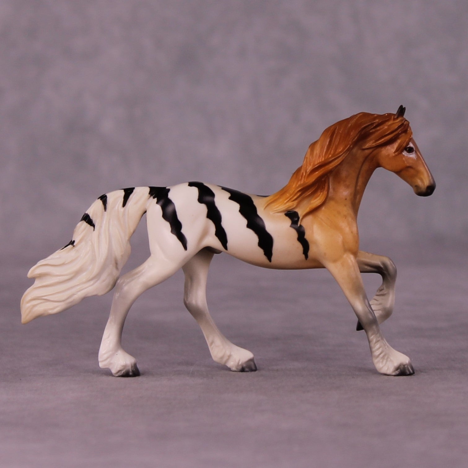 Nyati OOAK Friesian Chip by Jess Hamill MS25