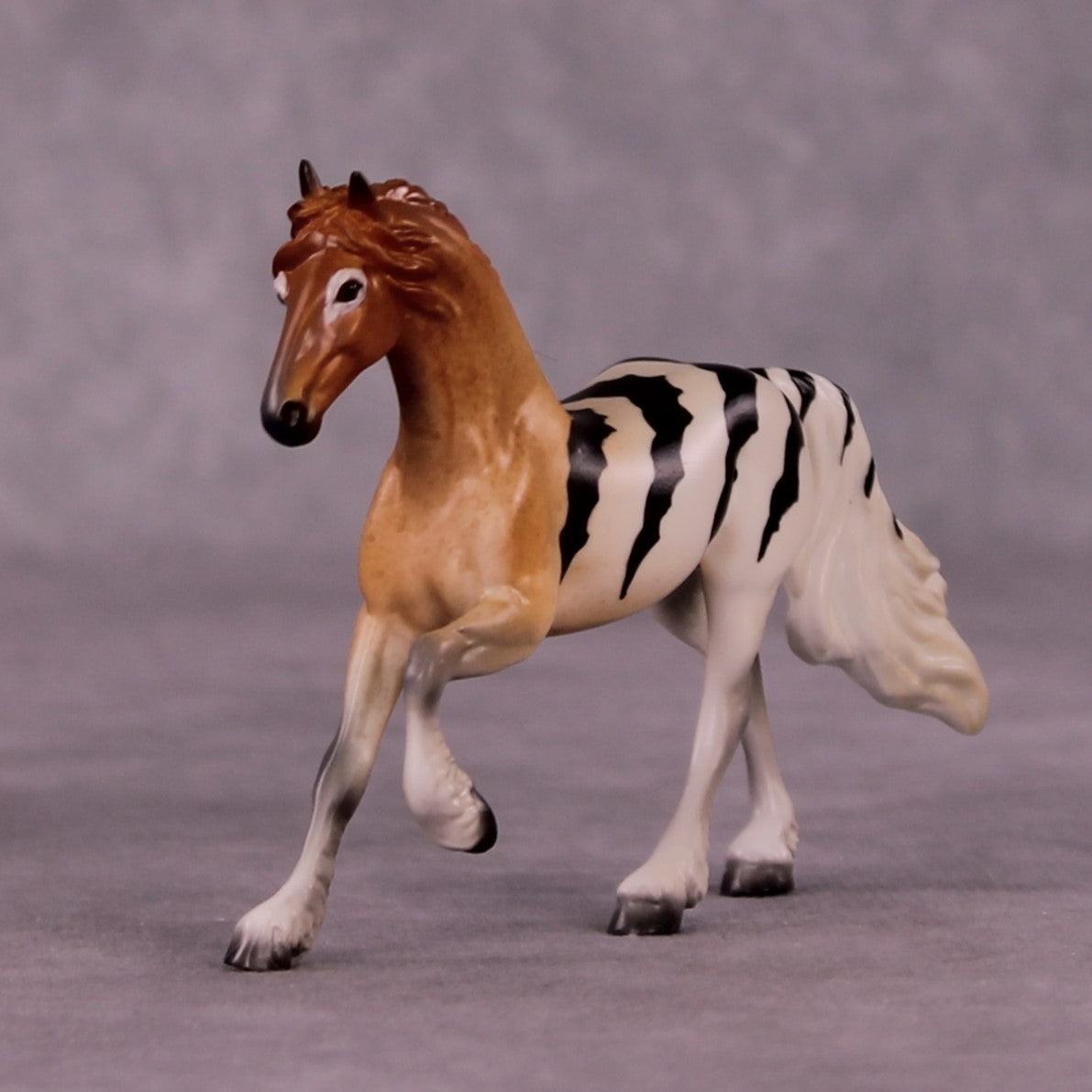 Nyati OOAK Friesian Chip by Jess Hamill MS25