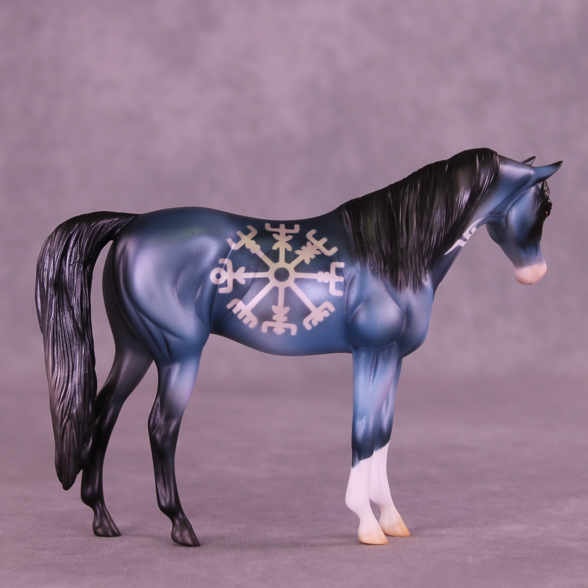 Hnossa LE-5 Pebble Arabian by Enrique Duarte WC26