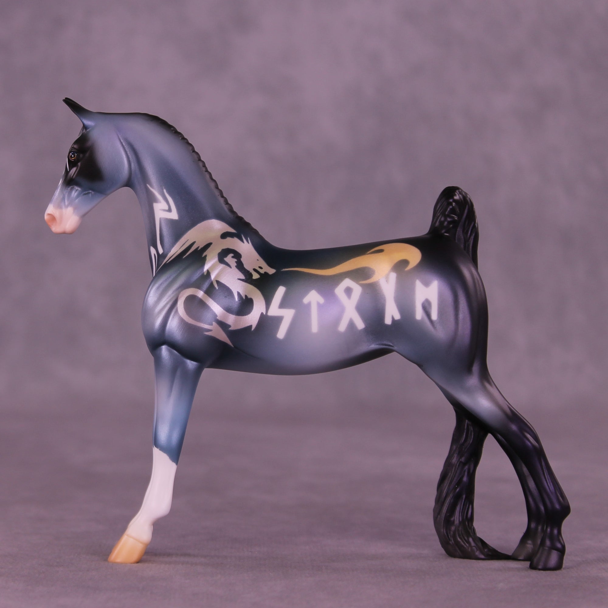 Gersemi LE-5 Pebble Saddlebred by Enrique Duarte WC26