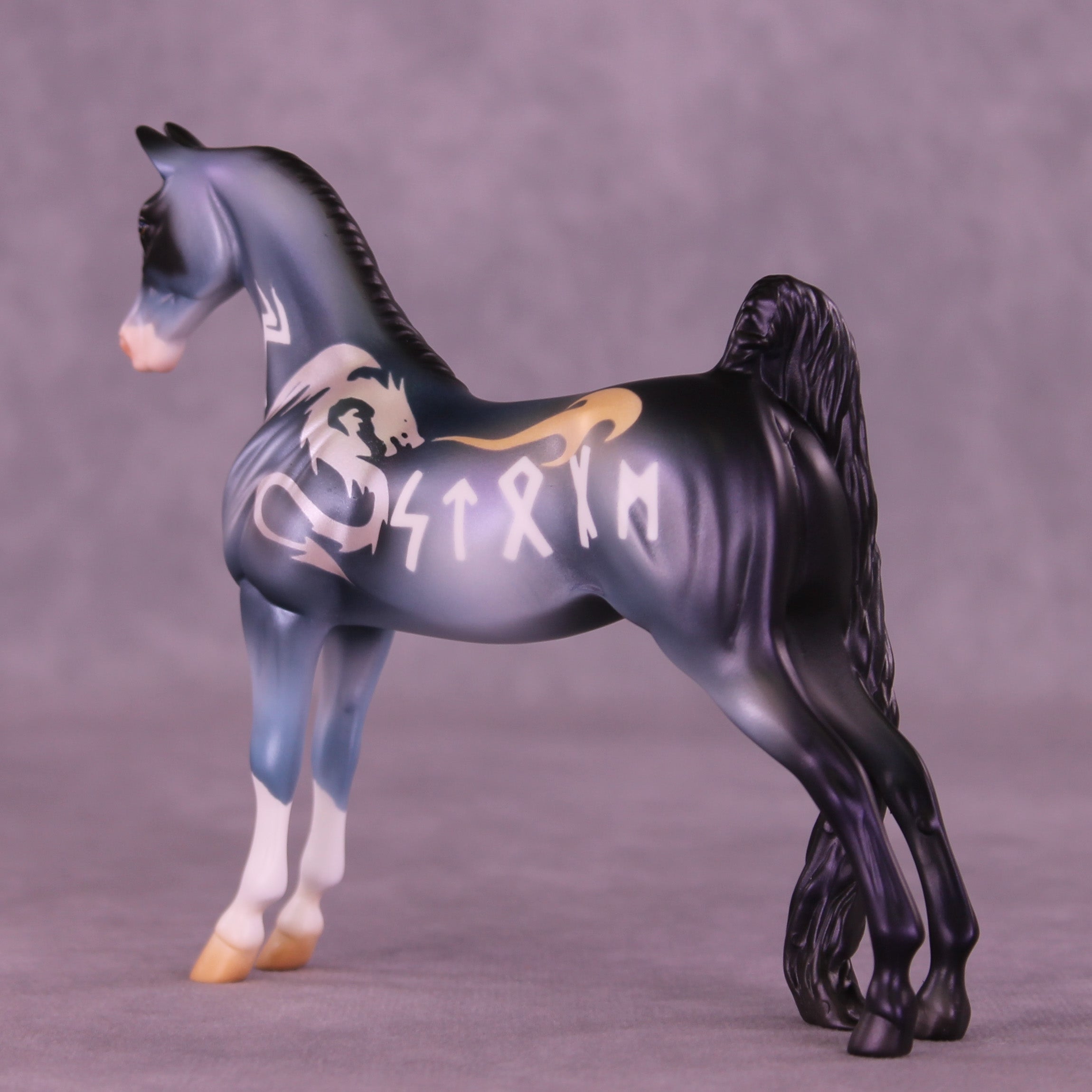 Gersemi LE-5 Pebble Saddlebred by Enrique Duarte WC26