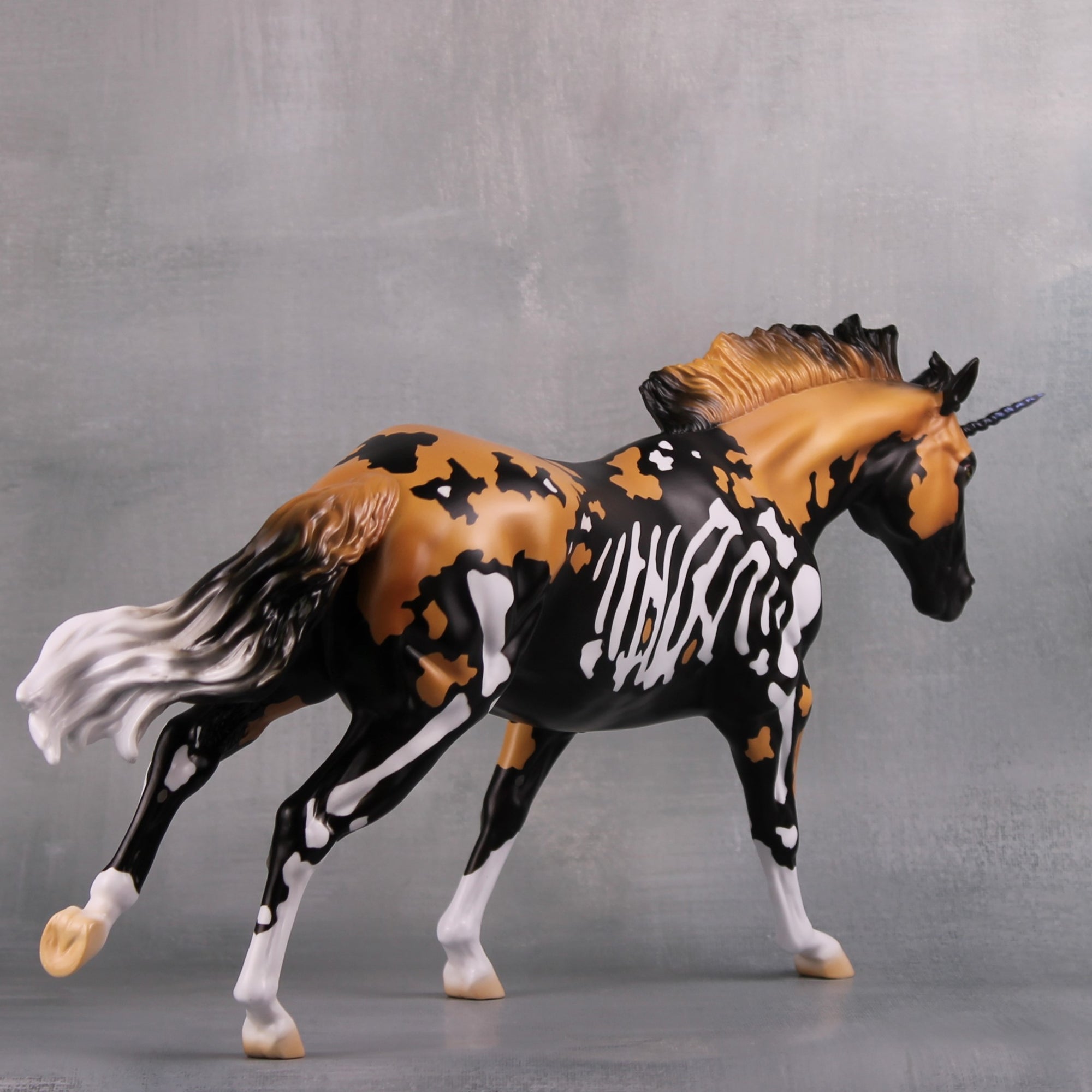 Mwitu LE 5 African Wild Dog Skeleton Remington Unicorn By Jess Hamill MM24 Run