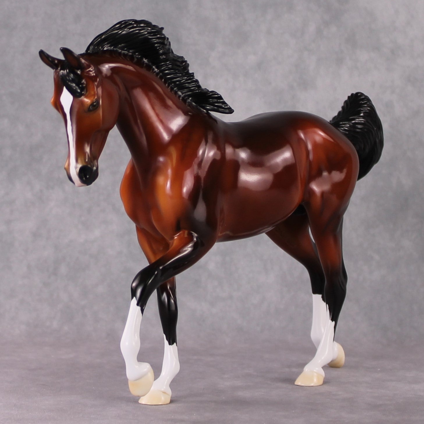 "Ace" Glossy Thoroughbred By Ellen Robbins