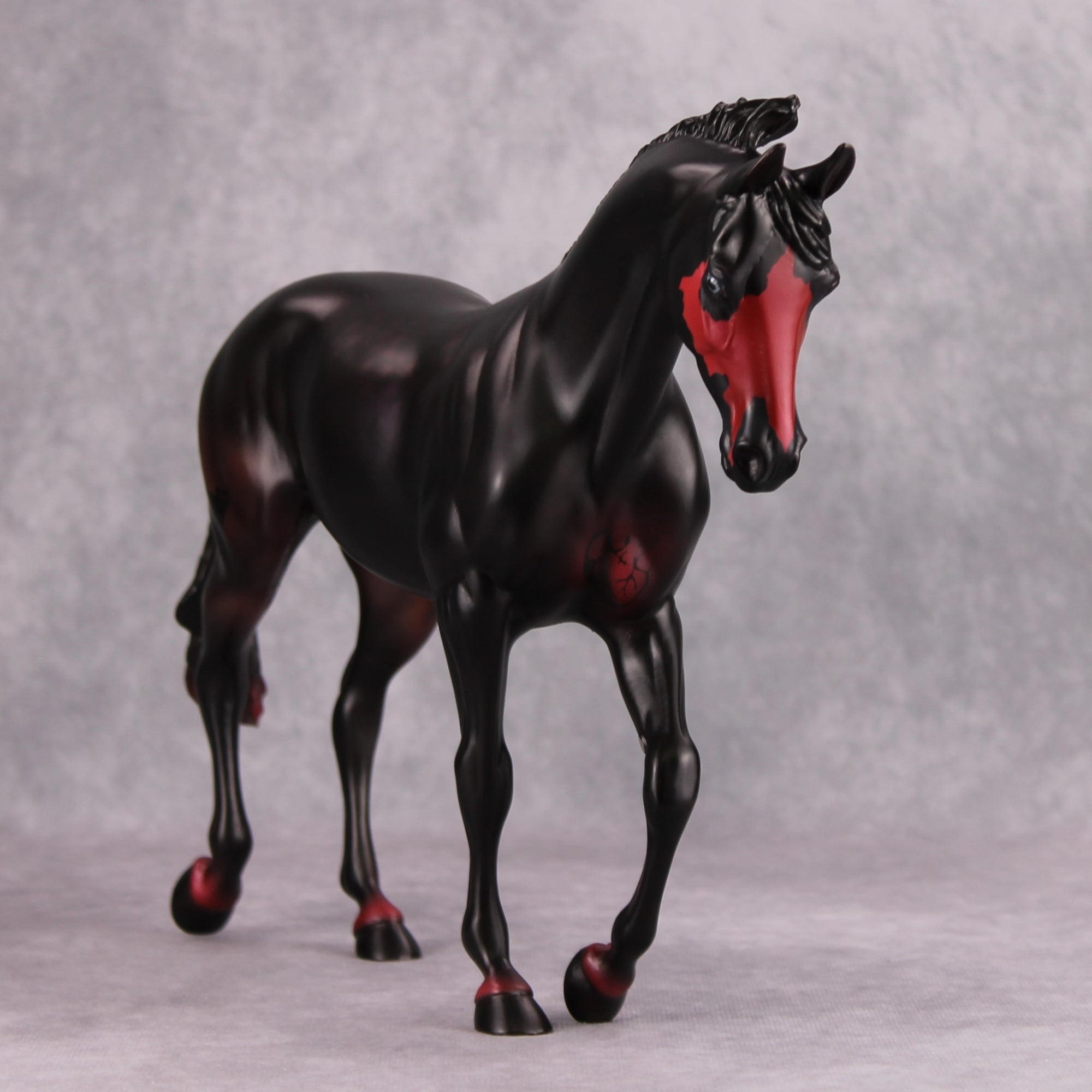 Edgar Allan LE-30 Deco Black and Red Thoroughbred Painted By Ellen Robbins CL24 Pre Order
