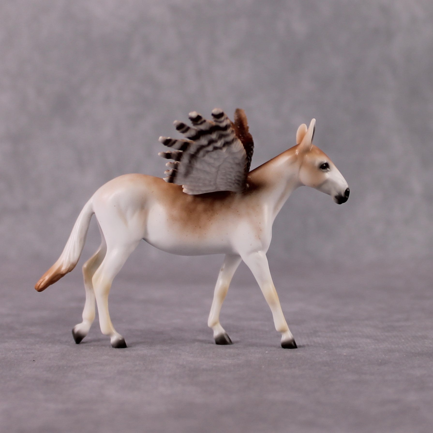 "Wail" Secret Surprise Chip Drop: Superb Owl Sunday OOAK Custom Deco Mule By Ellen Robbins