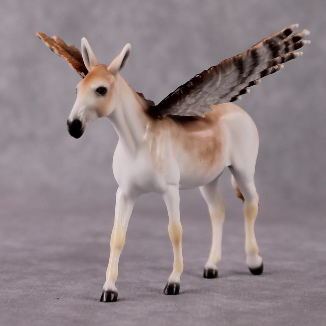 "Wail" Secret Surprise Chip Drop: Superb Owl Sunday OOAK Custom Deco Mule By Ellen Robbins