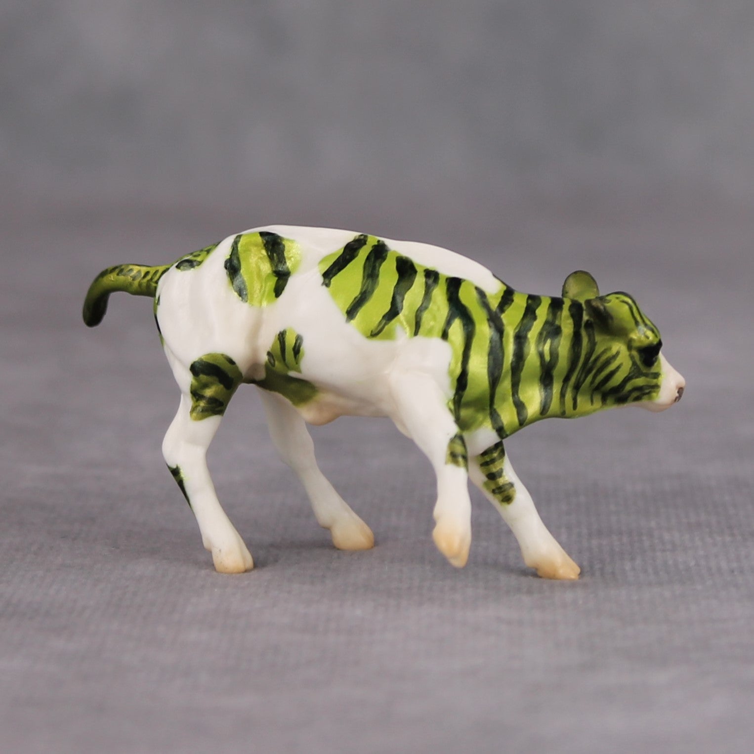 Declassified OOAK Green Zebra Spotted Cow Chip By Jess Hamill MM24 MHP Auction