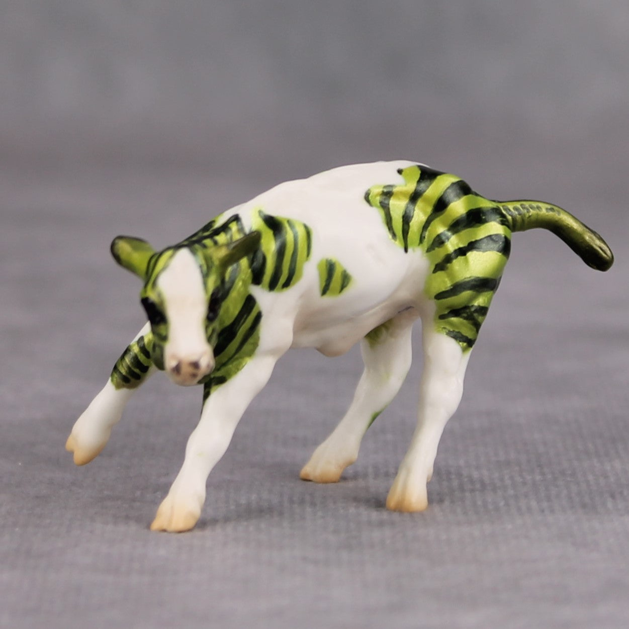 Declassified OOAK Green Zebra Spotted Cow Chip By Jess Hamill MM24 MHP Auction