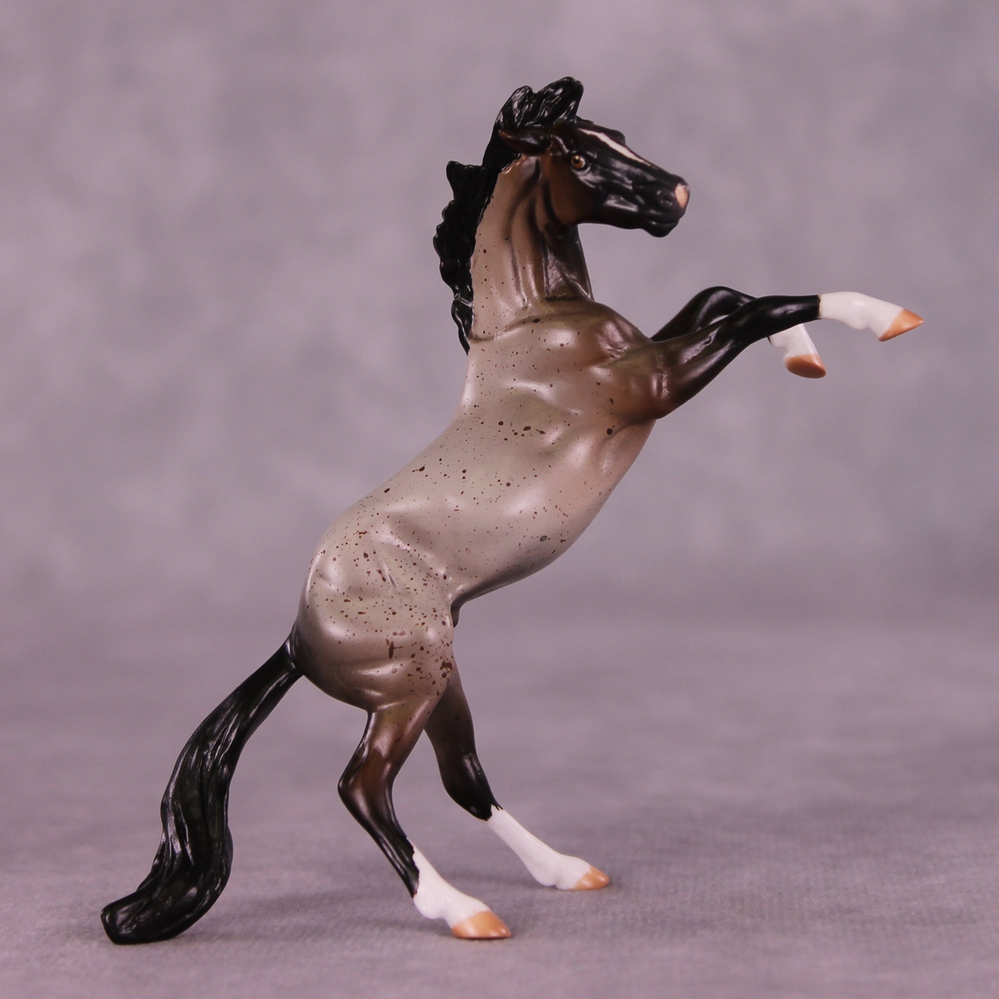 Walter OOAK Rearing Chip by Anna Rieck LHS25