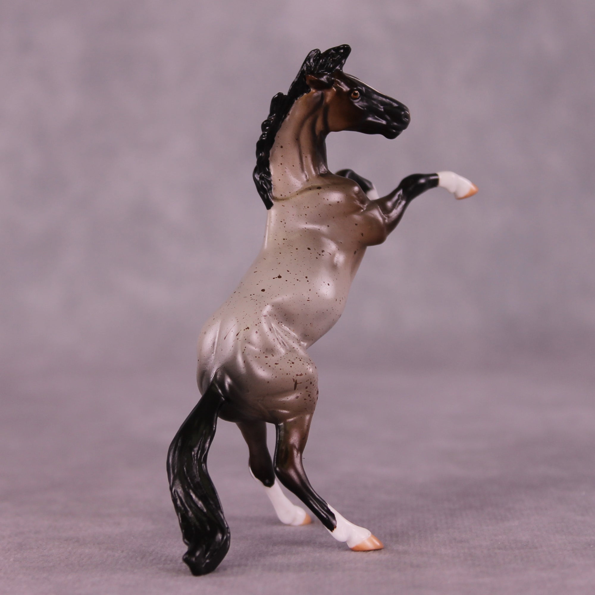 Walter OOAK Rearing Chip by Anna Rieck LHS25