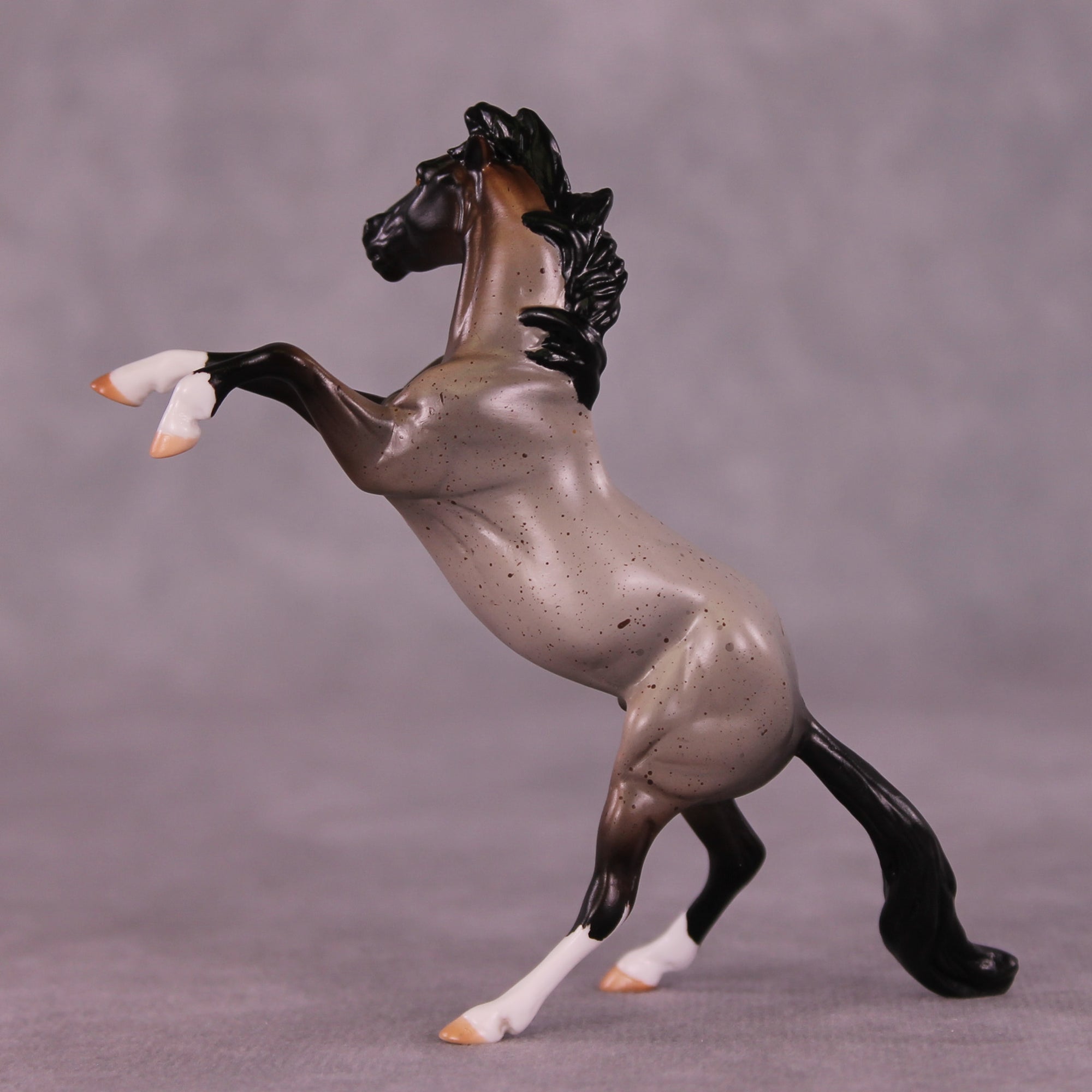 Walter OOAK Rearing Chip by Anna Rieck LHS25