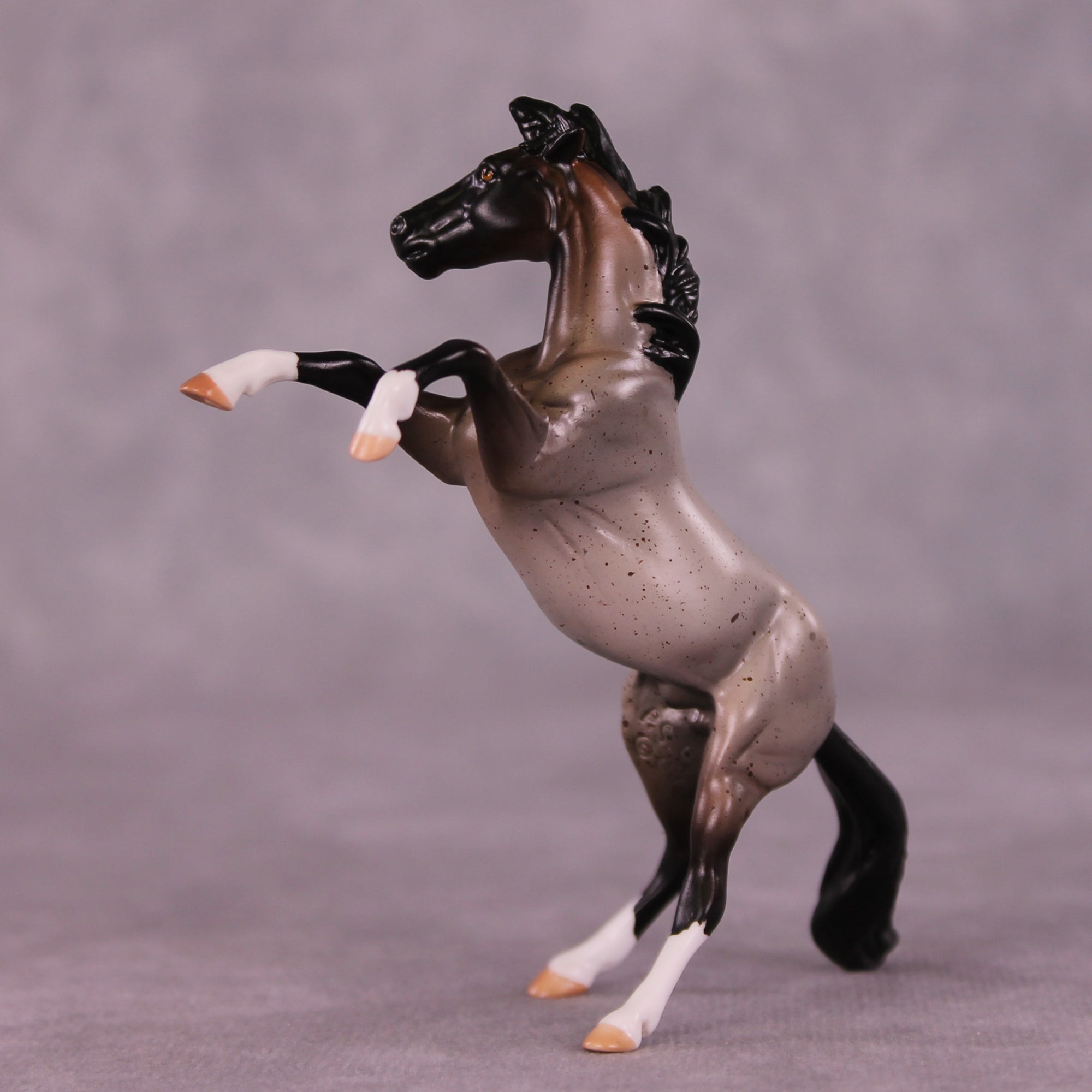 Walter OOAK Rearing Chip by Anna Rieck LHS25