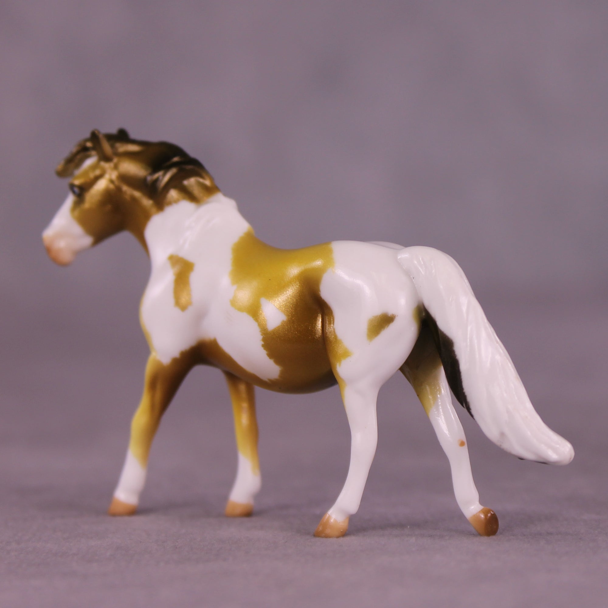 Garbanzo Bean OOAK Chip Pony by Kike (Enrique) Duarte LHS25