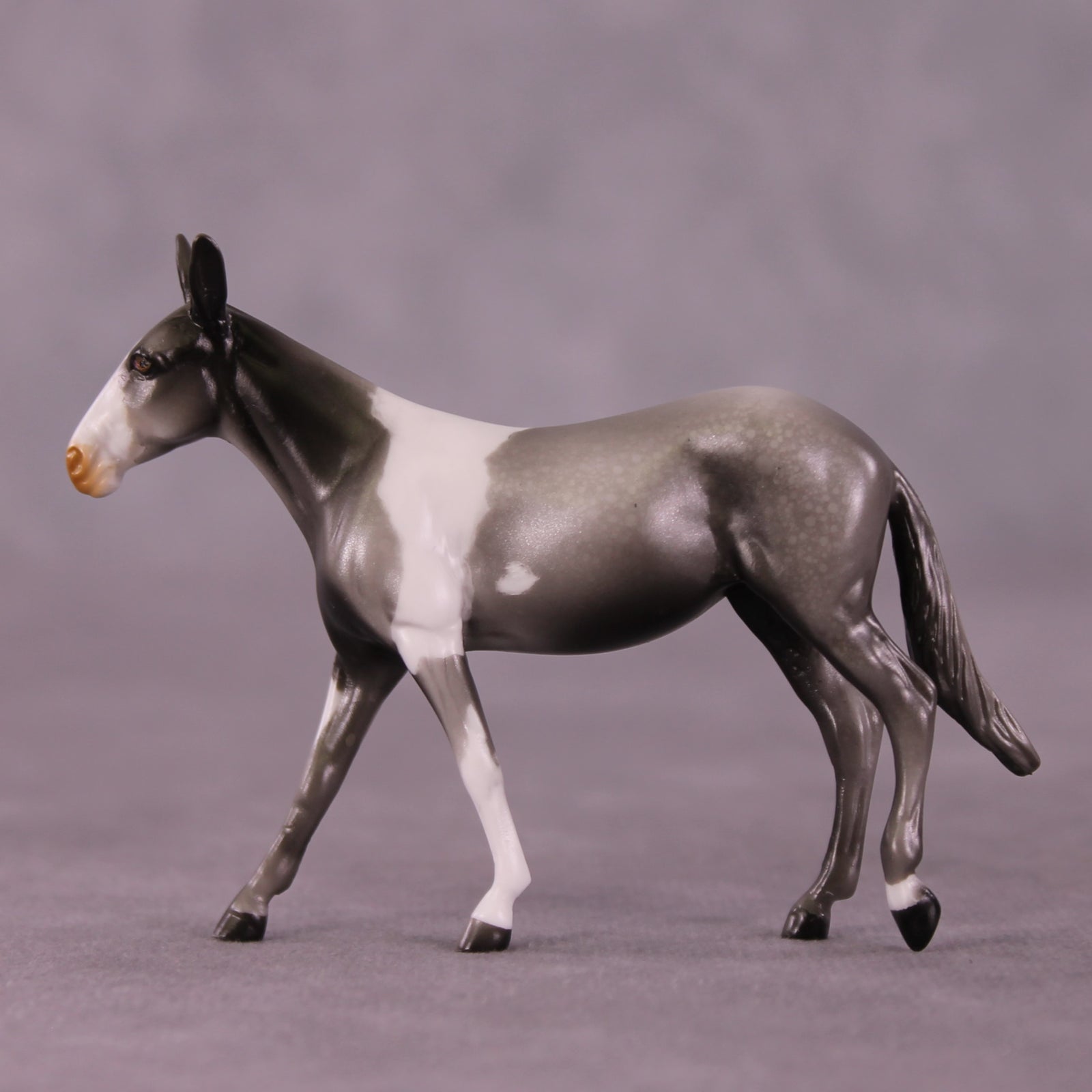 English Breakfast OOAK Mule Chip by Kike Duarte EQ25