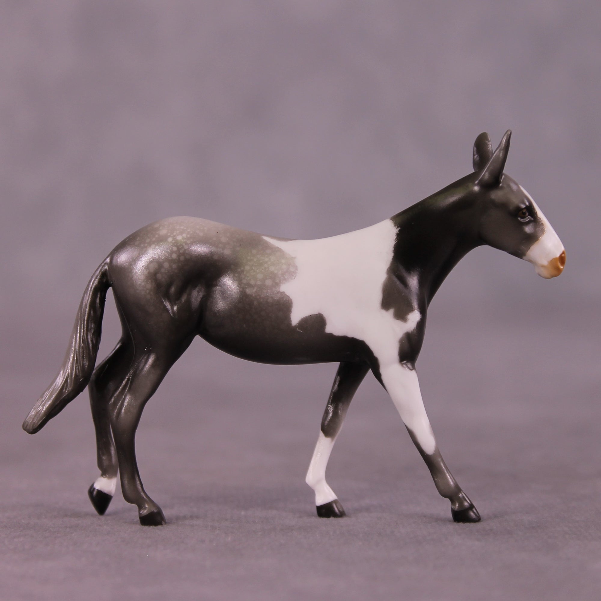 English Breakfast OOAK Mule Chip by Kike Duarte EQ25