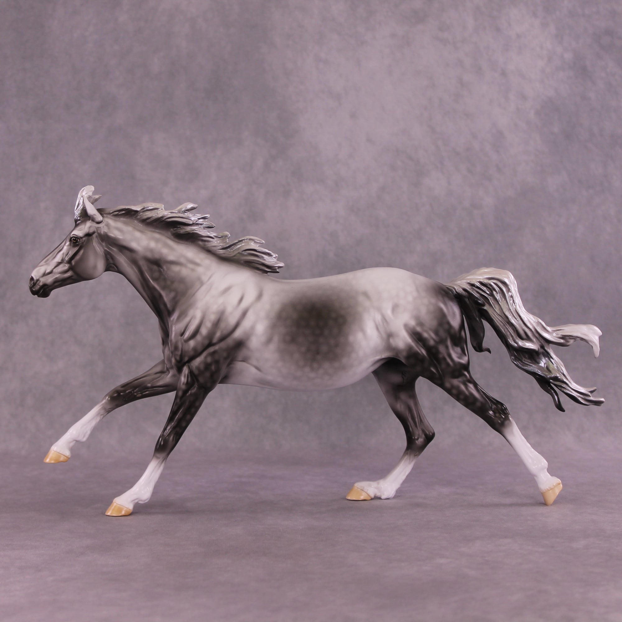 Pre-Order Once Upon a December Or Silver Storm LE-60 FCM Volo by Dawn Quick FS25