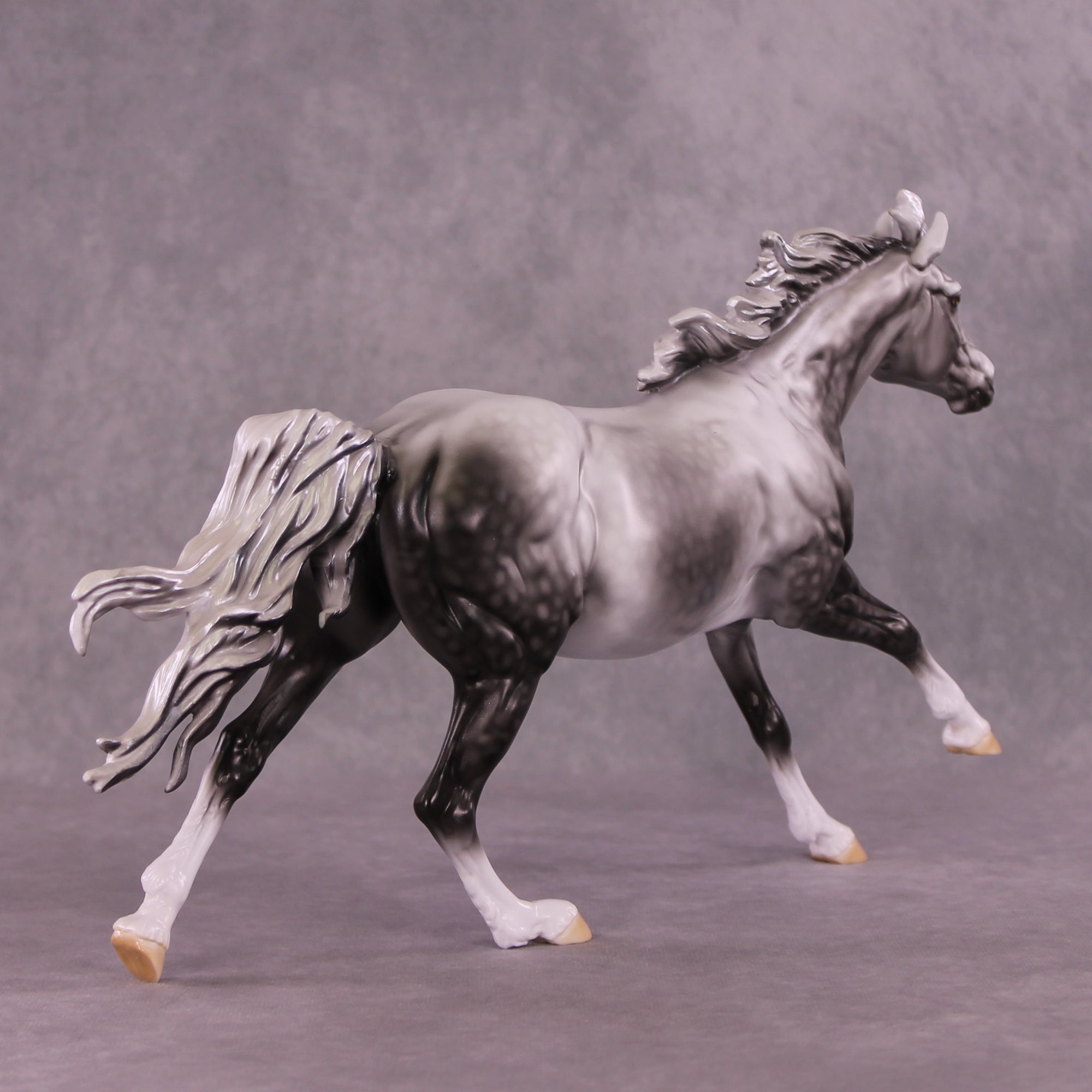 Pre-Order Once Upon a December Or Silver Storm LE-60 FCM Volo by Dawn Quick FS25