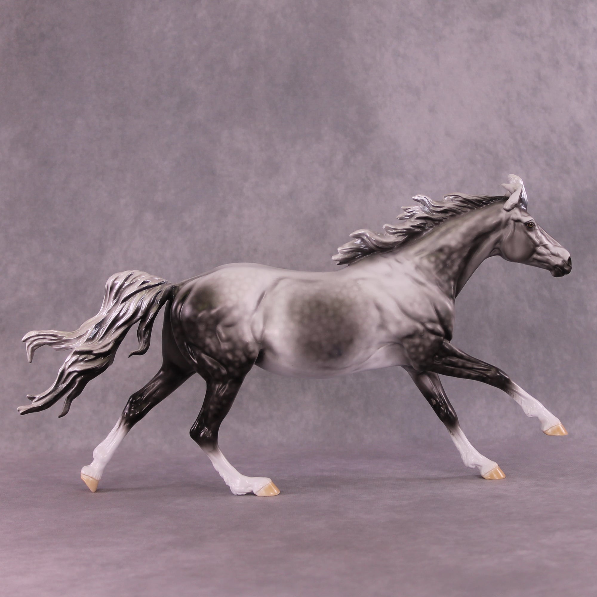 Pre-Order Once Upon a December Or Silver Storm LE-60 FCM Volo by Dawn Quick FS25