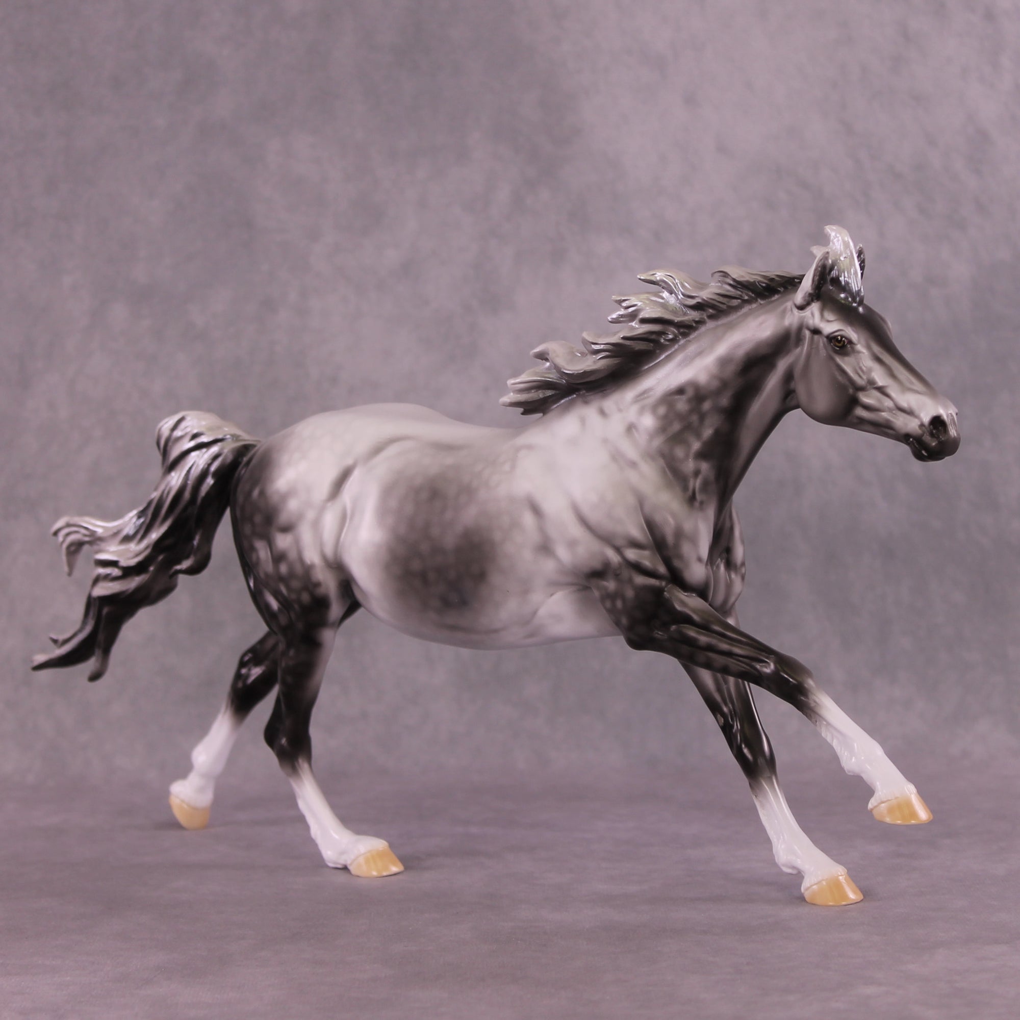 Pre-Order Once Upon a December Or Silver Storm LE-60 FCM Volo by Dawn Quick FS25