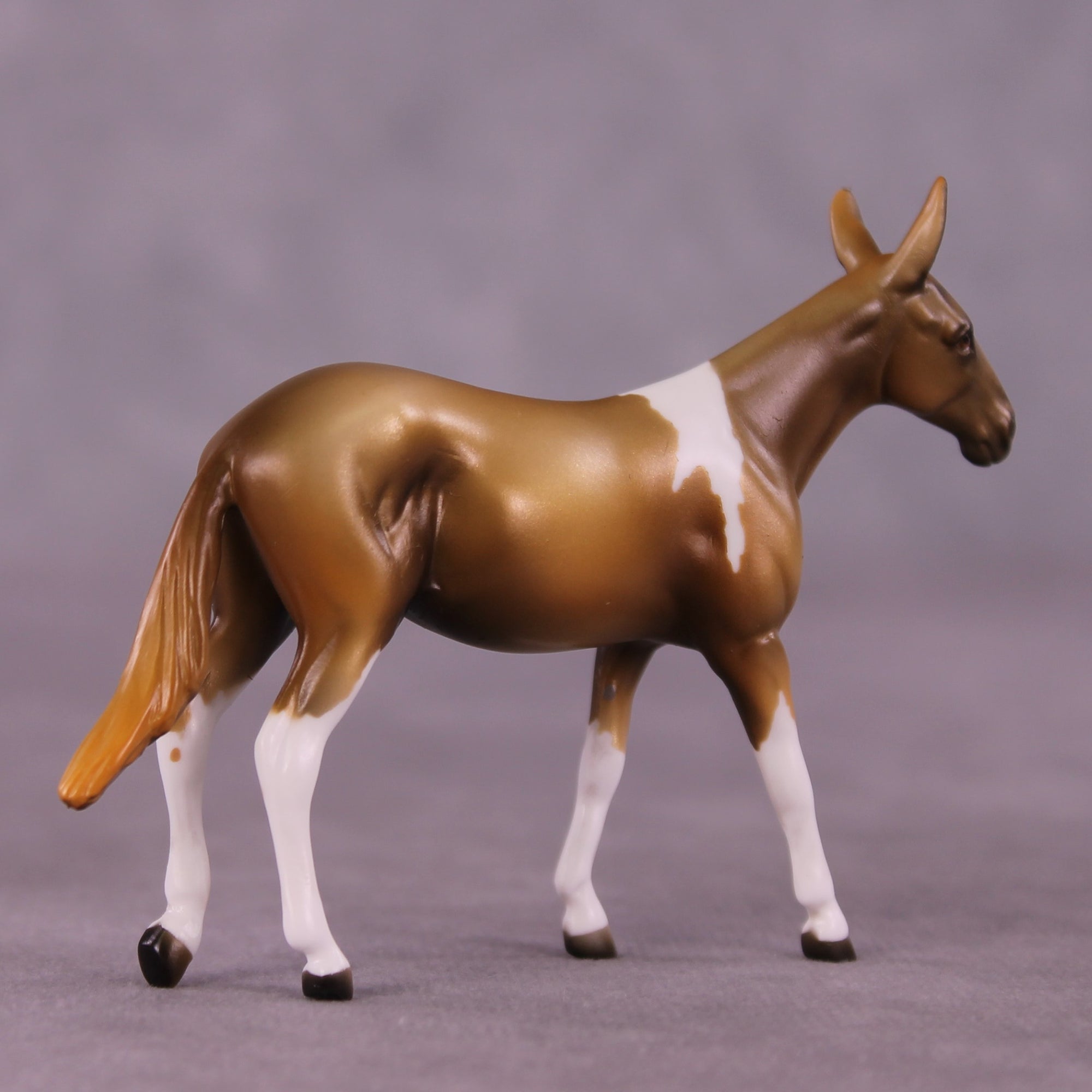 Jasmine OOAK Mule Chip by Kike Duarte EQ25