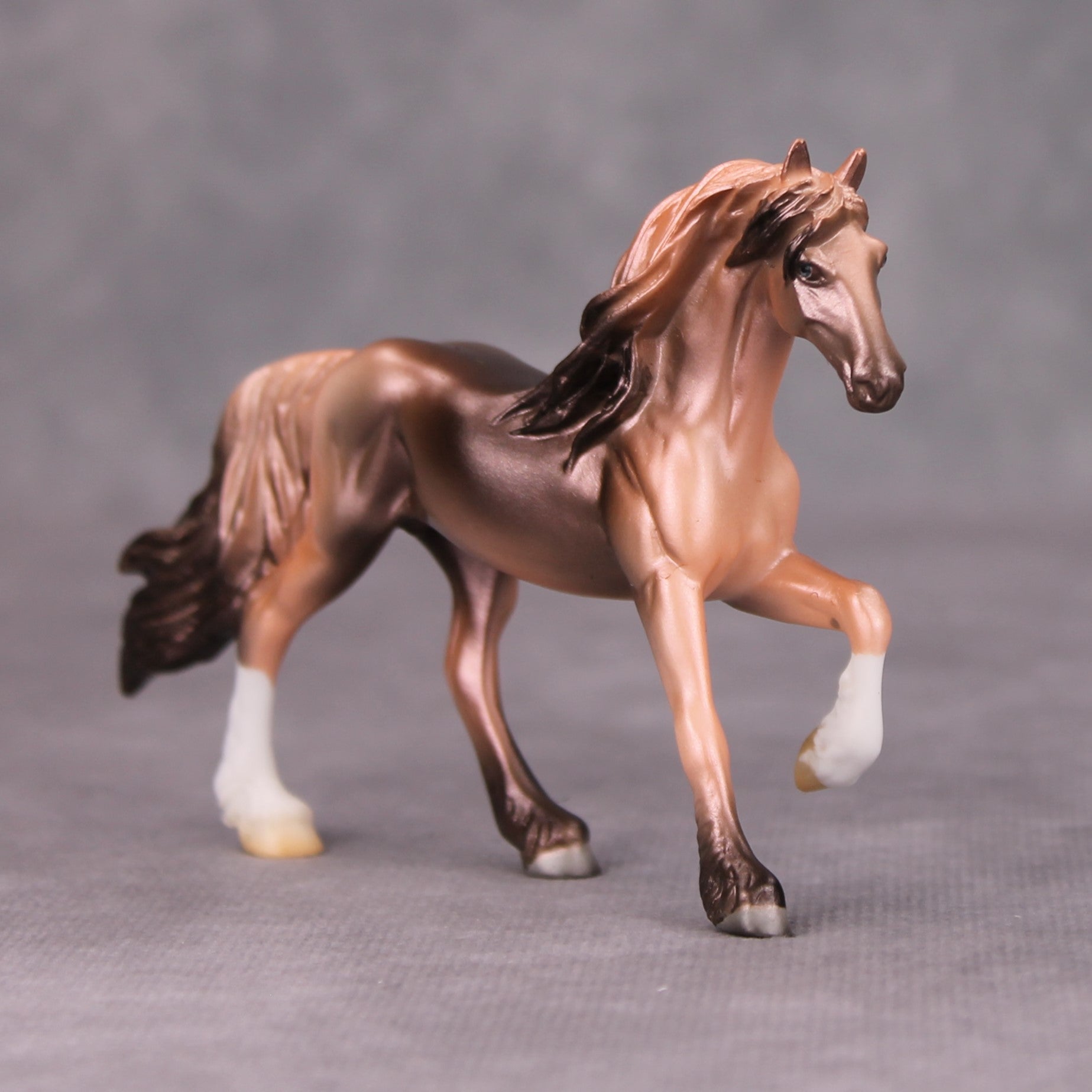 Static Electricity OOAK Deco Peachy Grey Friesian Chip By Jamie Adamson MM24