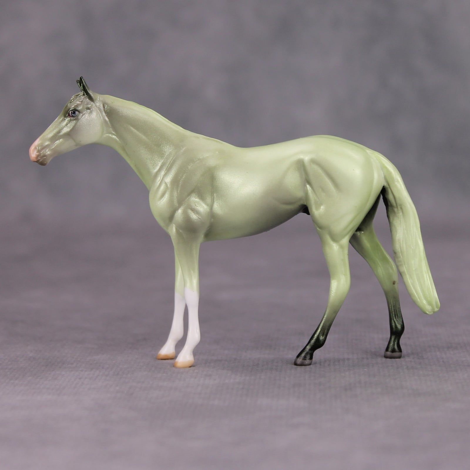 Flying Babies OOAK Deco Light Green Thoroughbred Chip By Jamie Adamson MM24