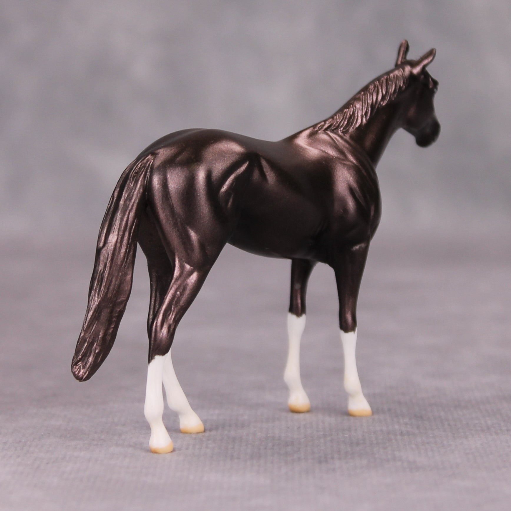 First Class OOAK Obsidian Thoroughbred Chip By Jamie Adamson MM24