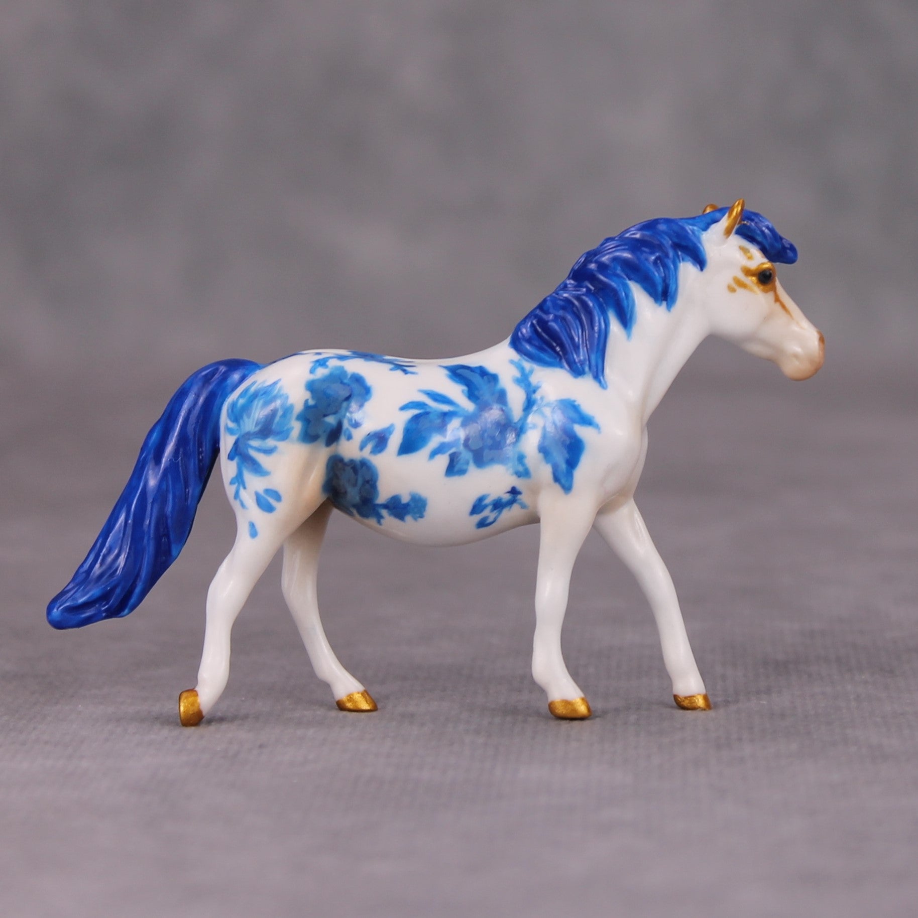 Perfect Imperfection OOAK Pocelain Potery Blue Floral Deco Pony Chip By Jess Hamill  MM24 MHP Auction