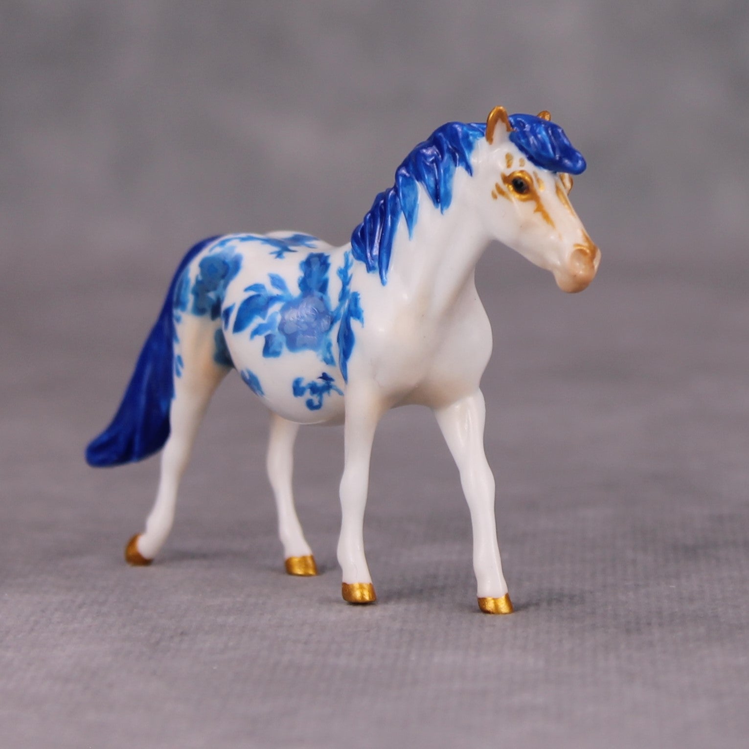 Perfect Imperfection OOAK Pocelain Potery Blue Floral Deco Pony Chip By Jess Hamill  MM24 MHP Auction