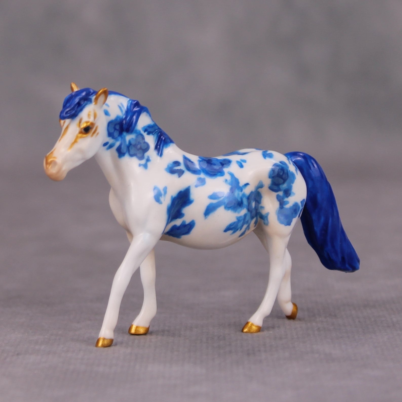 Perfect Imperfection OOAK Pocelain Potery Blue Floral Deco Pony Chip By Jess Hamill  MM24 MHP Auction