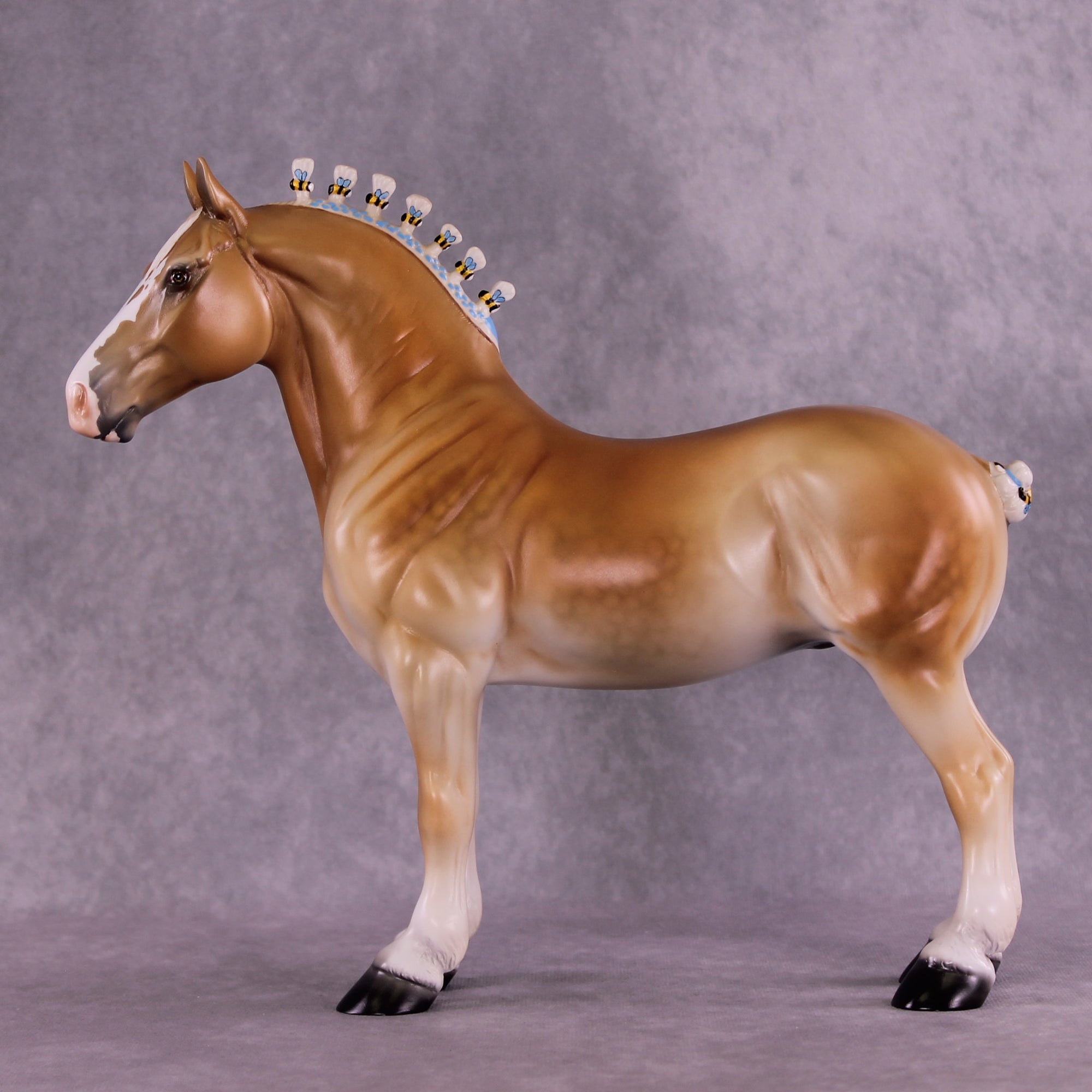 Bumblebee OOAK Standing Drafter by Jess Hamill DDOOAKs25