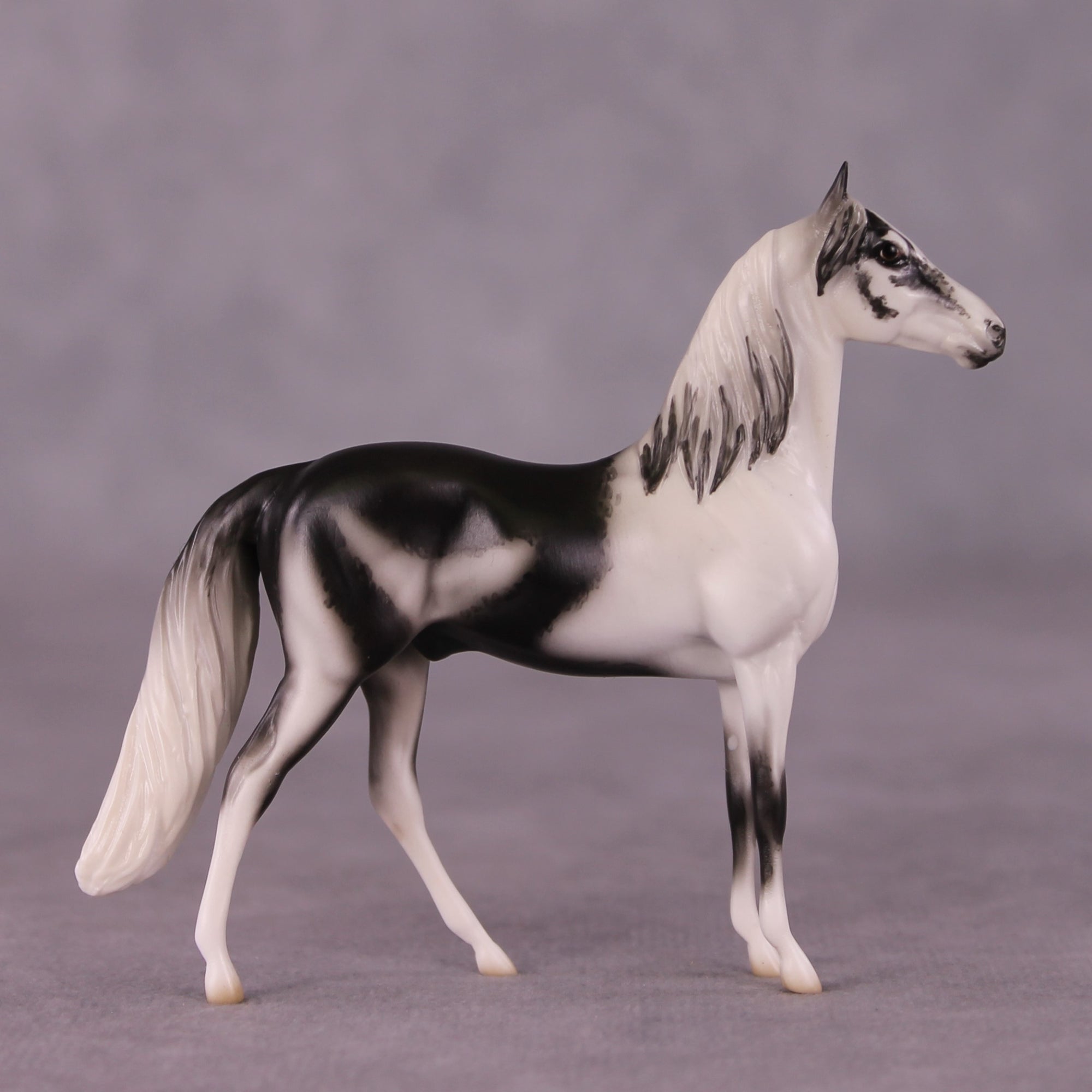 "Cou Blanc" OOAK Morgan Chip By Jess Hamill - Menagerie Series