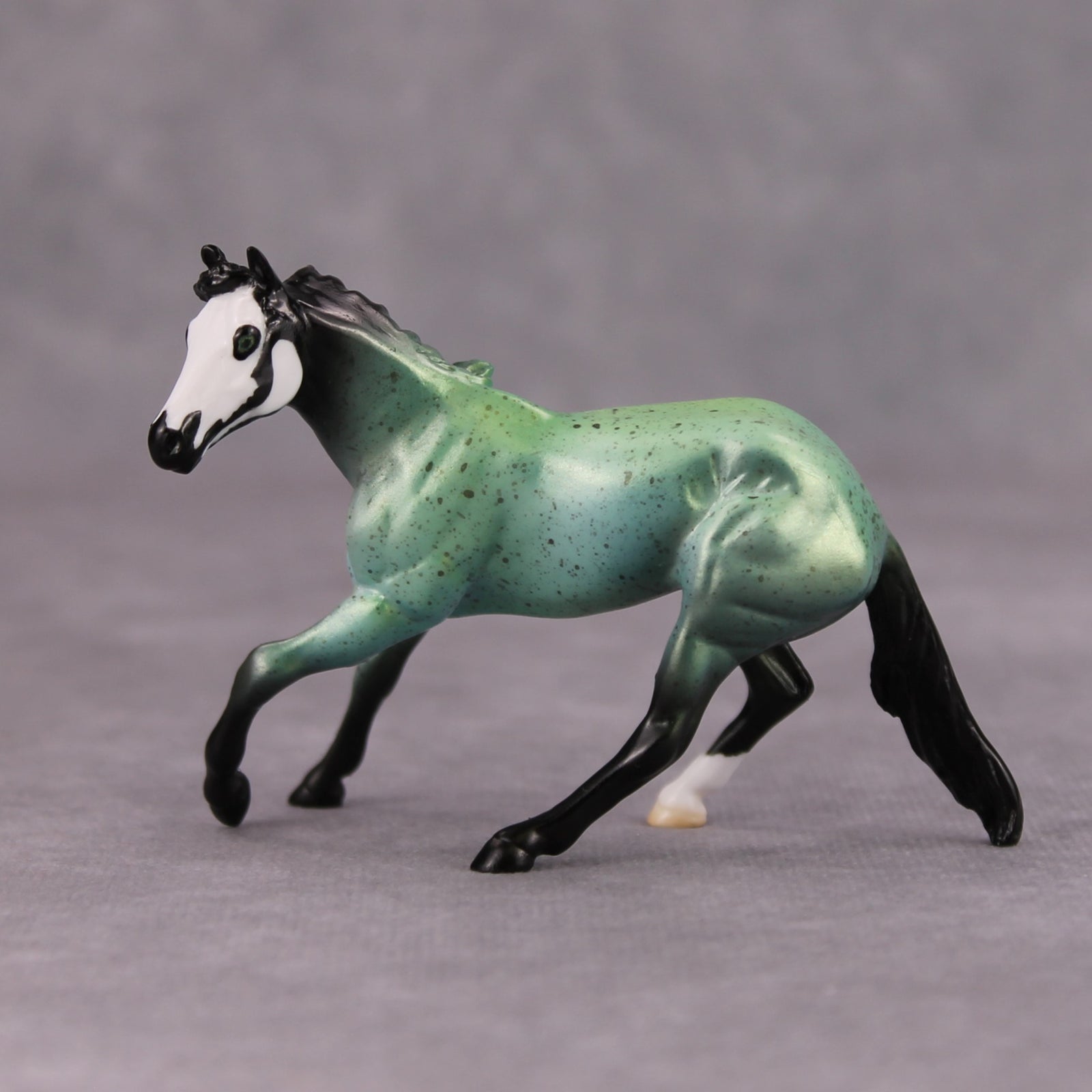 Roswell That Ends Well OOAK Deco Green Skull Cutter Chip By Jess Hamill MM24 MHP Auction Piece