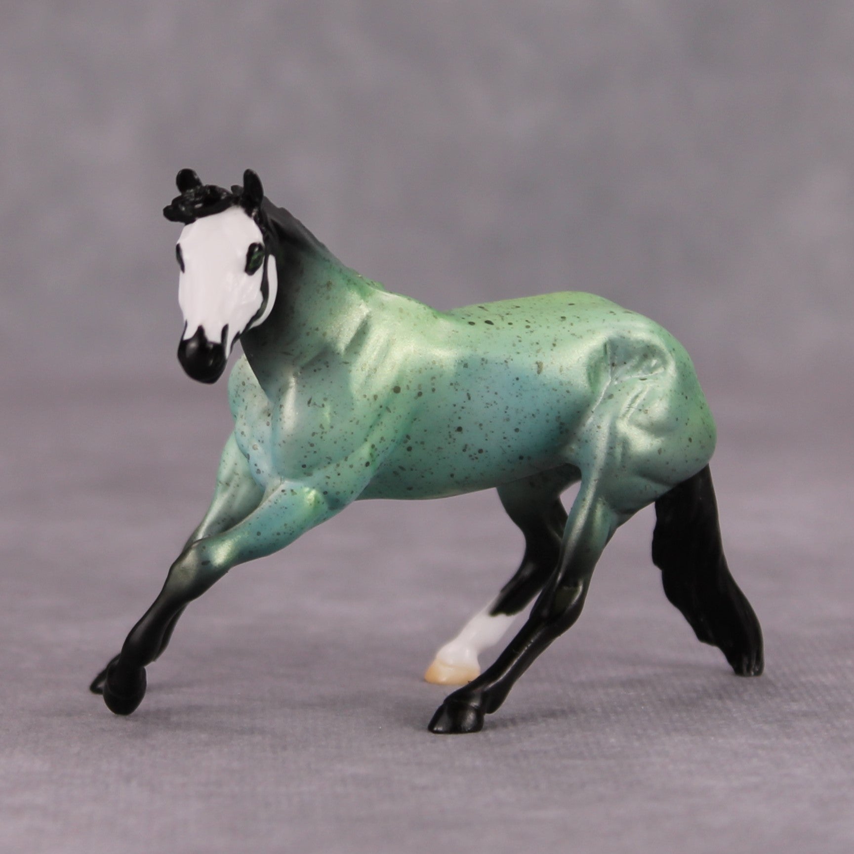 Roswell That Ends Well OOAK Deco Green Skull Cutter Chip By Jess Hamill MM24 MHP Auction Piece