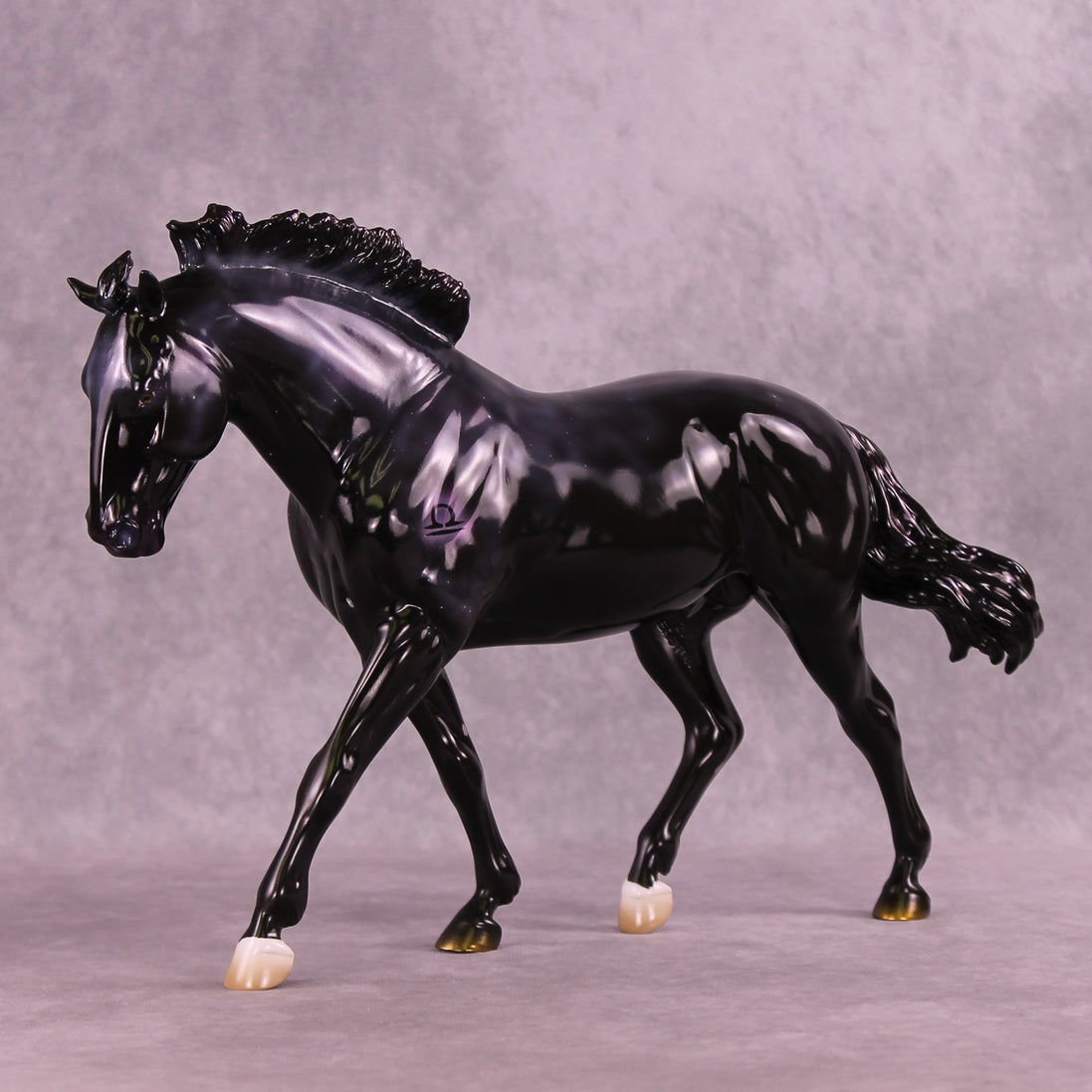 Brachium LE-10 FCM Irish Draught by Ashley Palmer ZS25