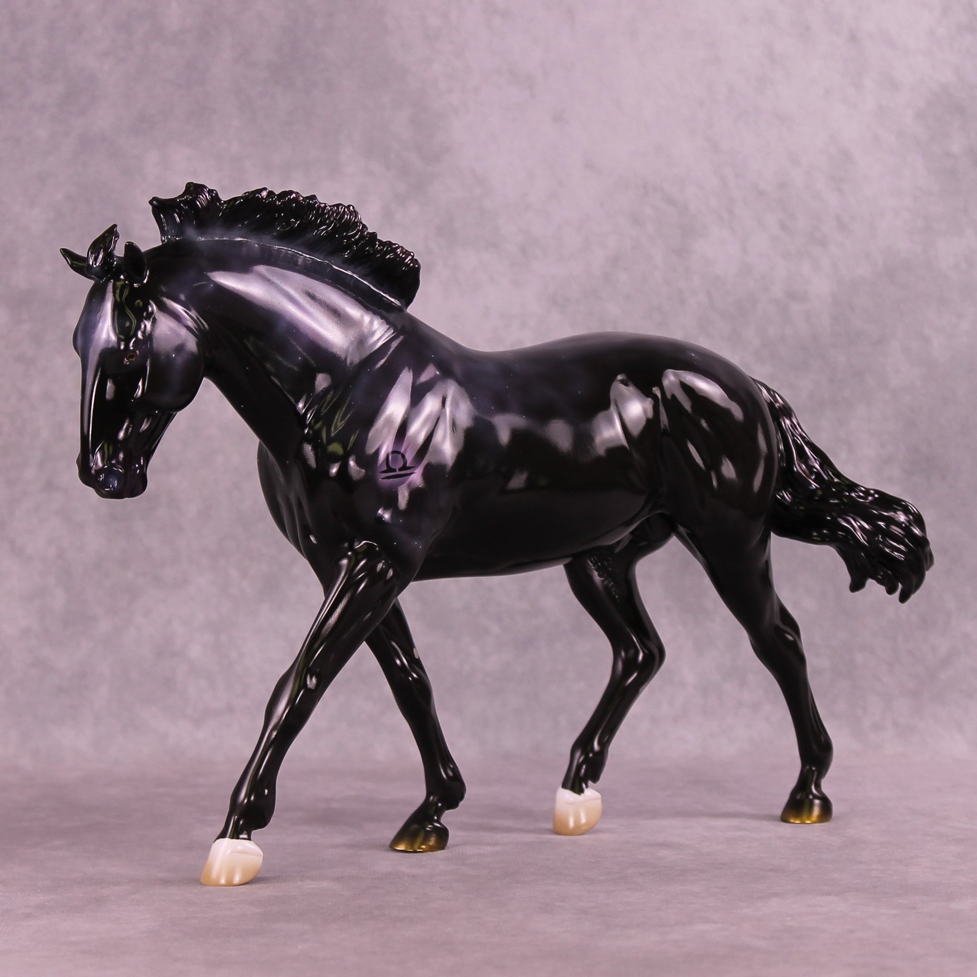 Brachium LE-10 FCM Irish Draught by Ashley Palmer ZS25