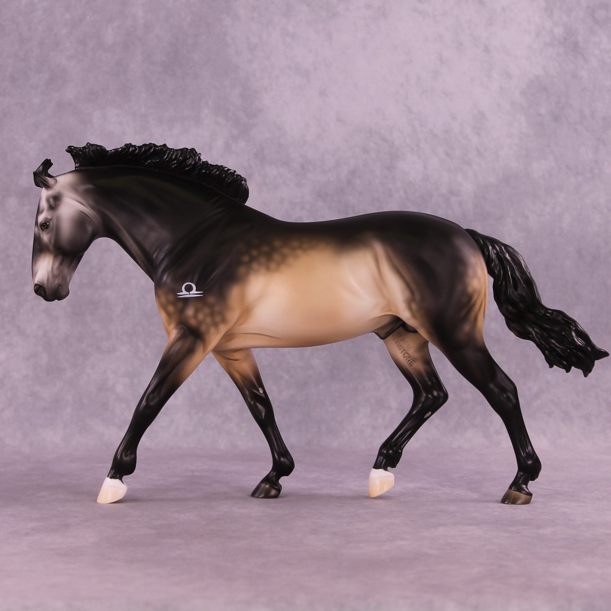 Upsilon LE-10 FCM Irish Draught by Ashley Palmer ZS25