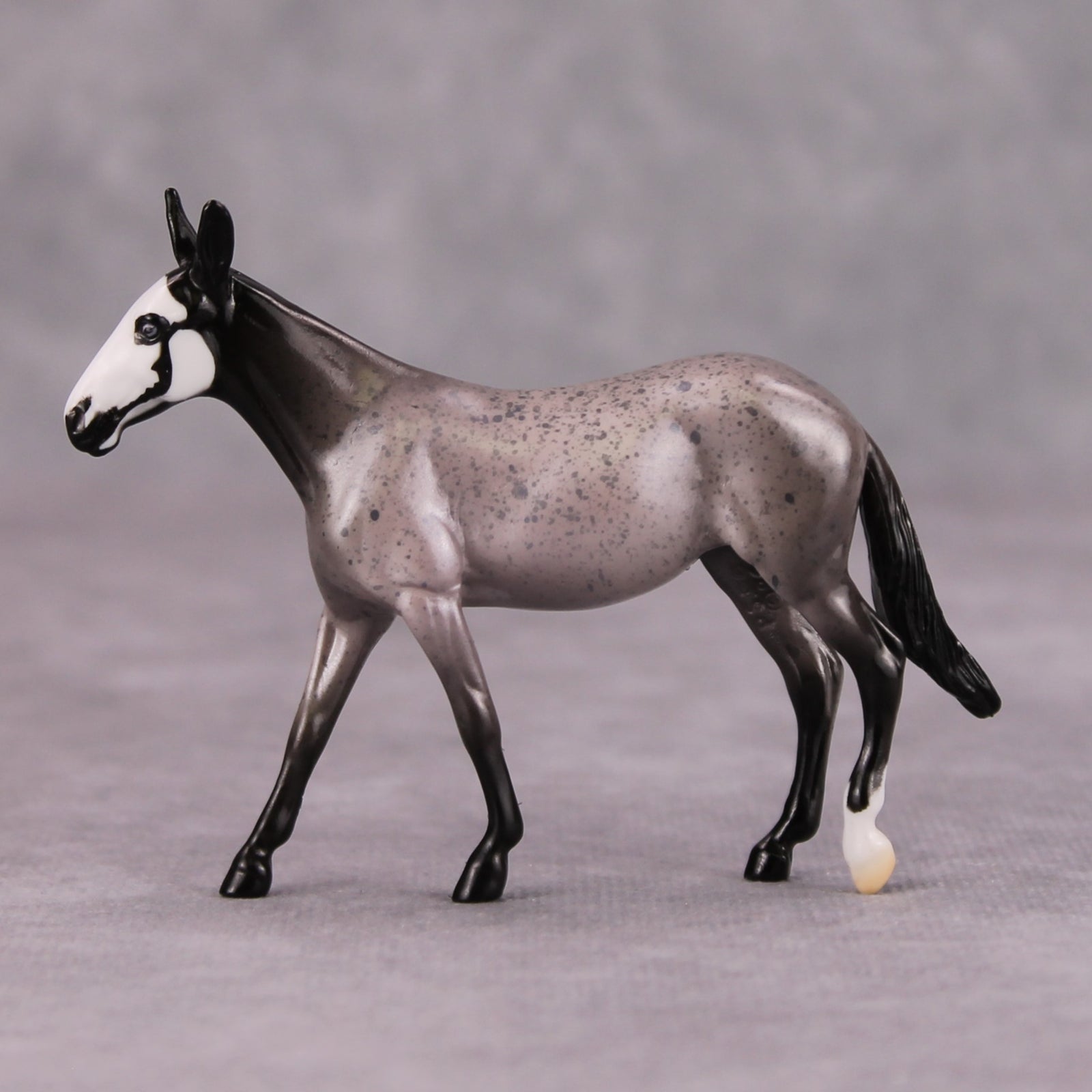 Found Footage OOAK Grey Skull Deco Mule Chip By Jess Hamill MM24