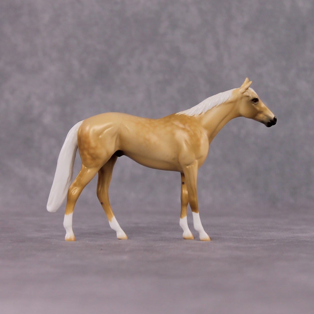 "Sol" OOAK Dappled Palomino Thoroughbred Chip By Ellen Robbins Shakespeare Sonnet 18 & 130 Chips CL25
