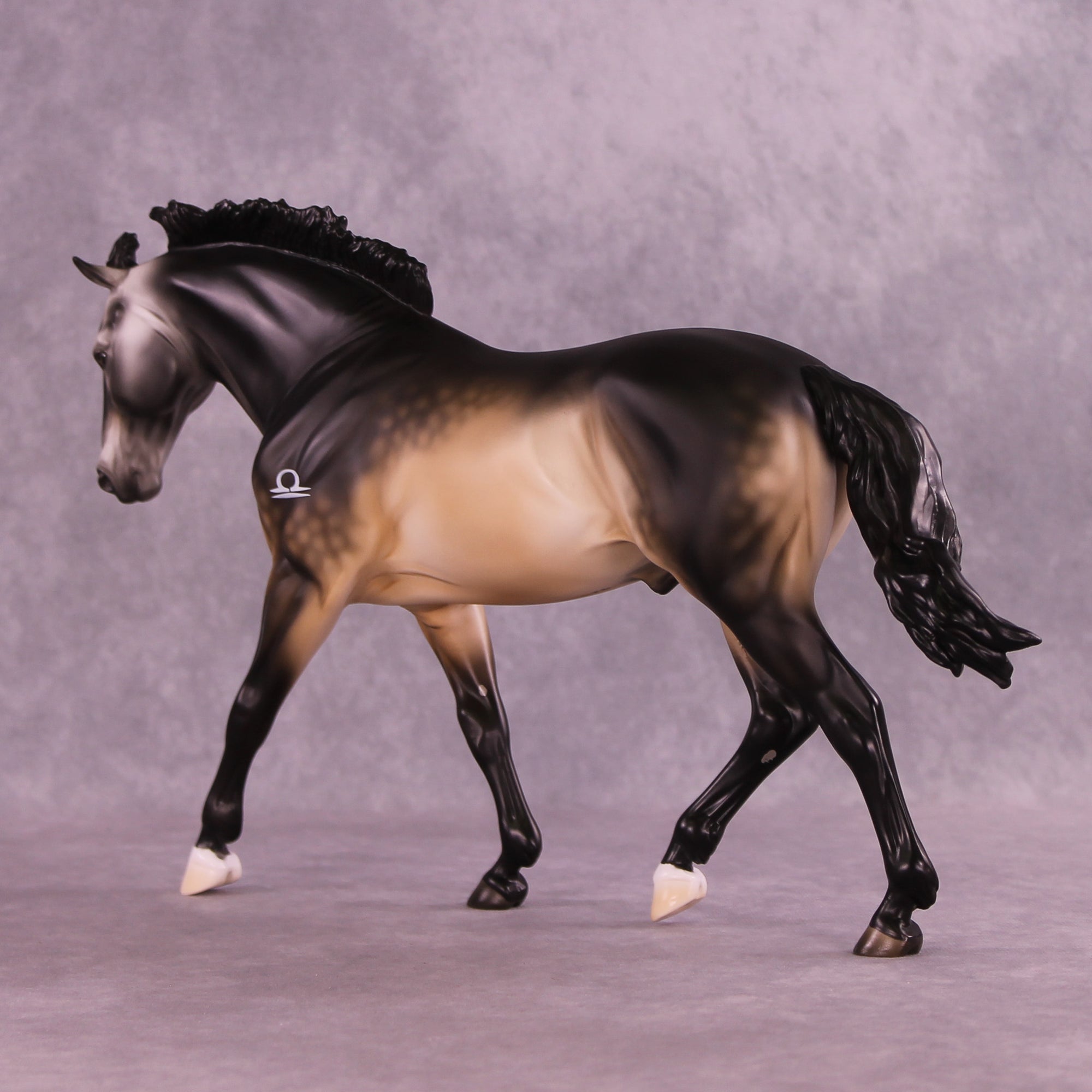 Upsilon LE-10 FCM Irish Draught by Ashley Palmer ZS25