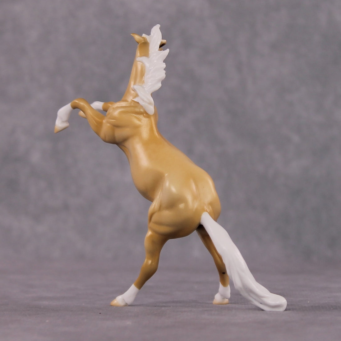 "Anwar" OOAK Dappled Palomino Rearing Chip By Ellen Robbins Shakespeare Sonnet 18 & 130 Chips CL25