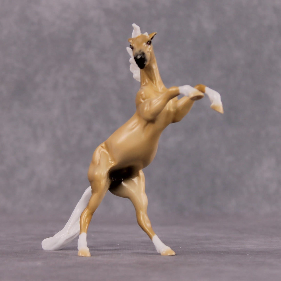 "Anwar" OOAK Dappled Palomino Rearing Chip By Ellen Robbins Shakespeare Sonnet 18 & 130 Chips CL25